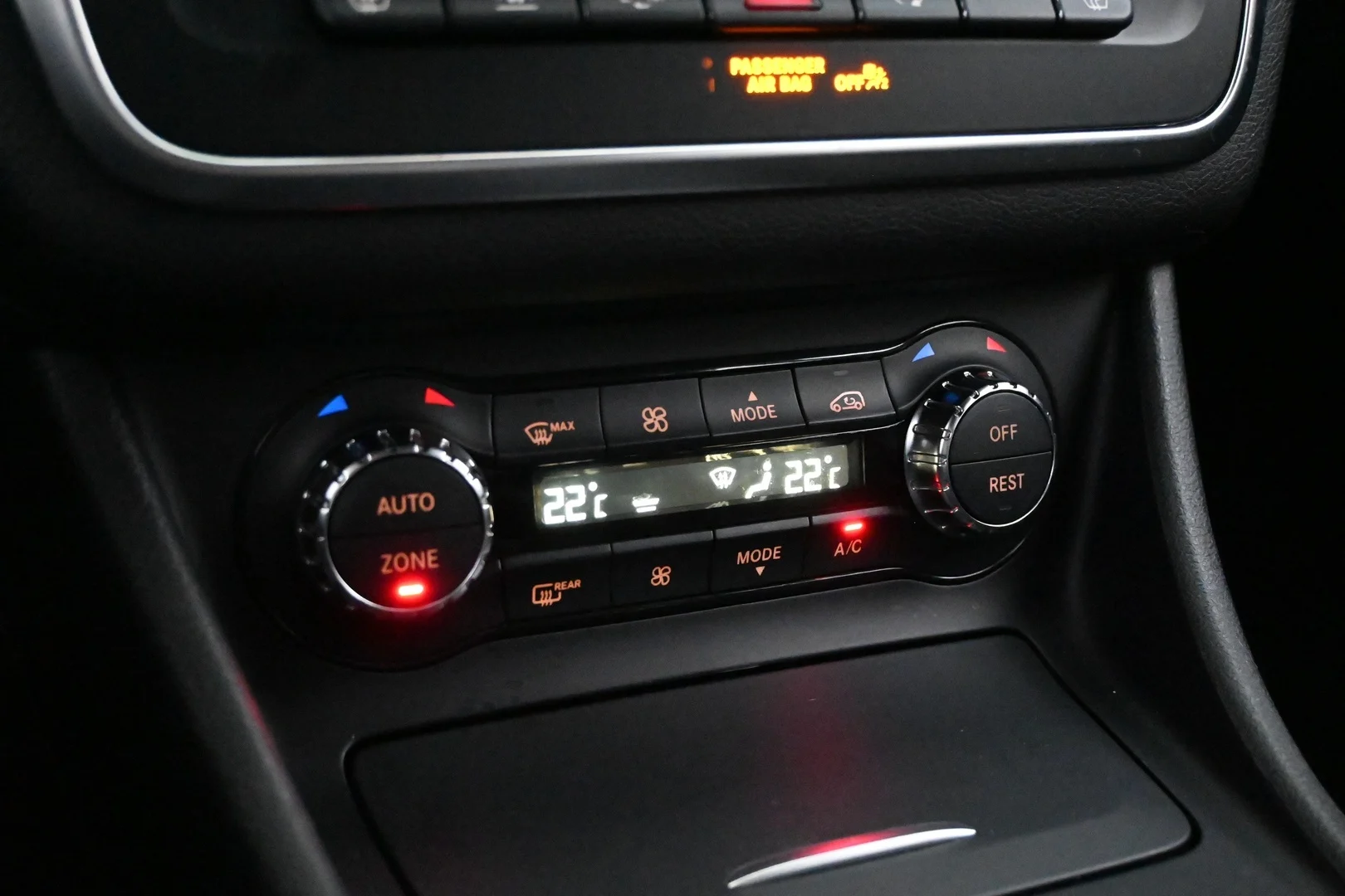 Car Image - 7na0F1B3BPEX4jAKqndrE5