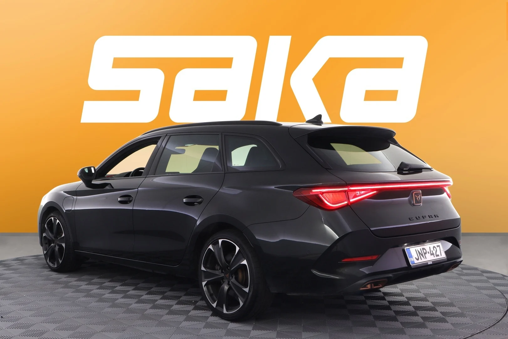 Car Image - e72uo13tcI4NtYQ53dr9Q