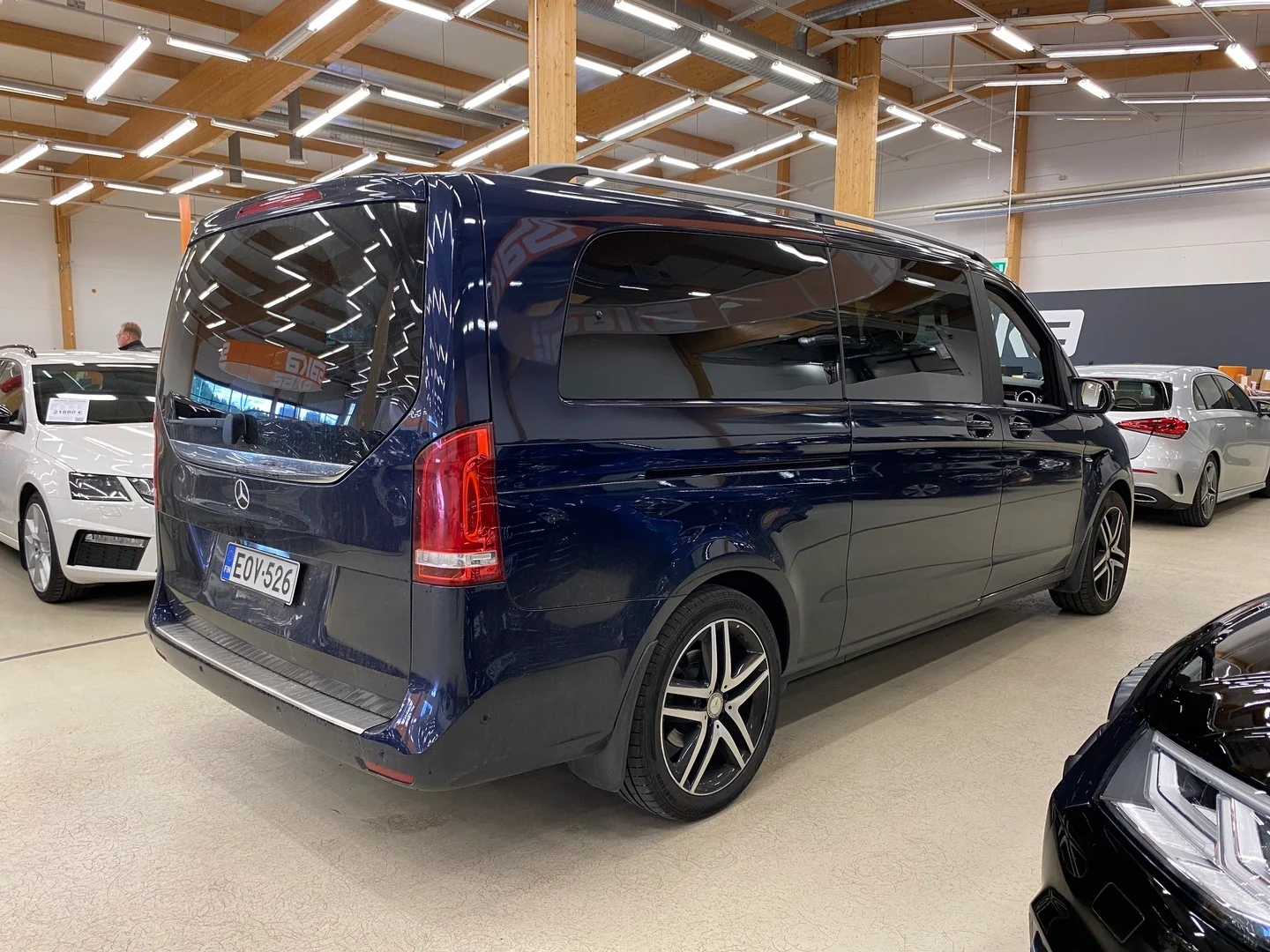Car Image - 7dbOvq9v4OGVwDZ3Lk0wxo