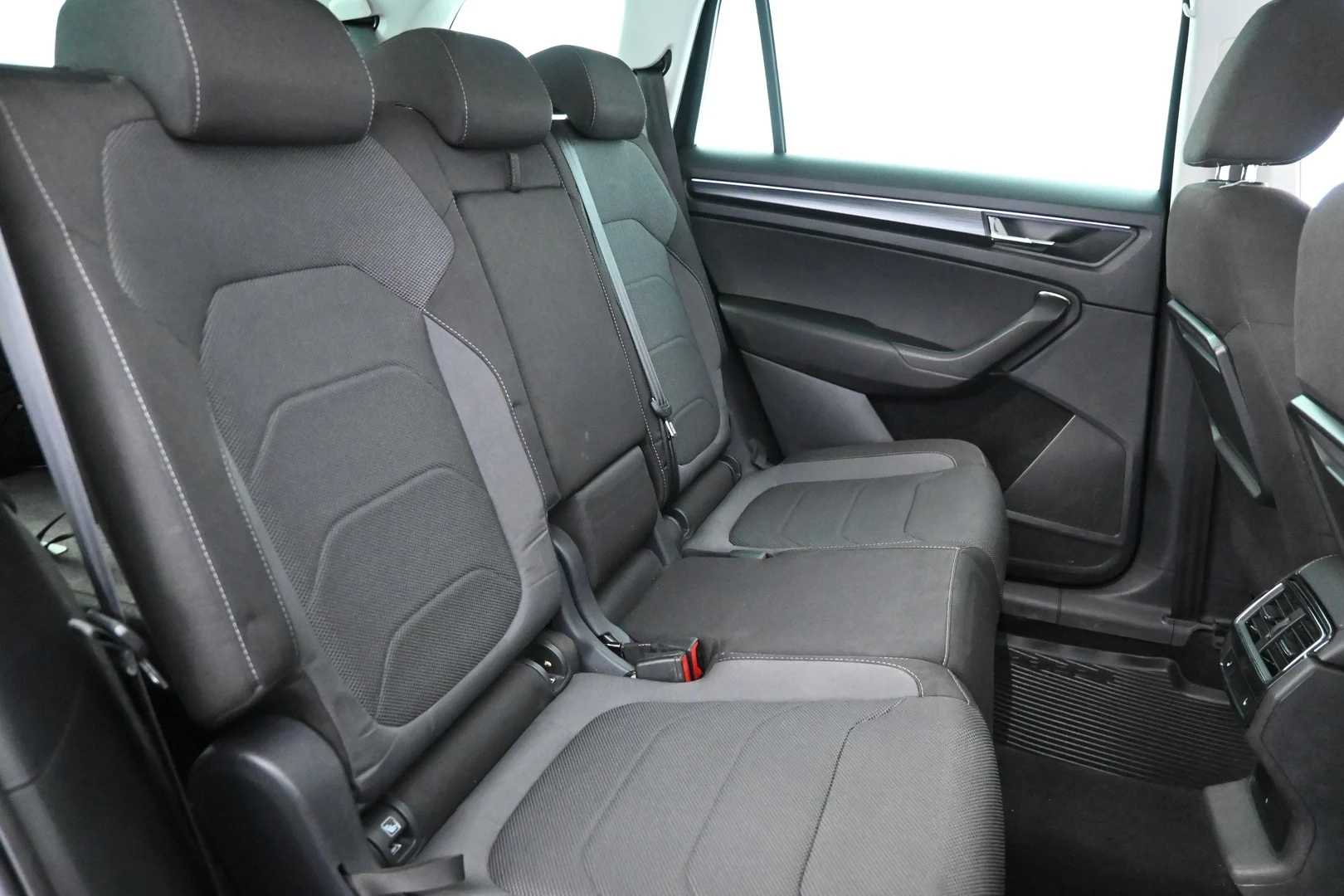 Car Image - 1TjRrVZqcoVDMxGxkpf4dN