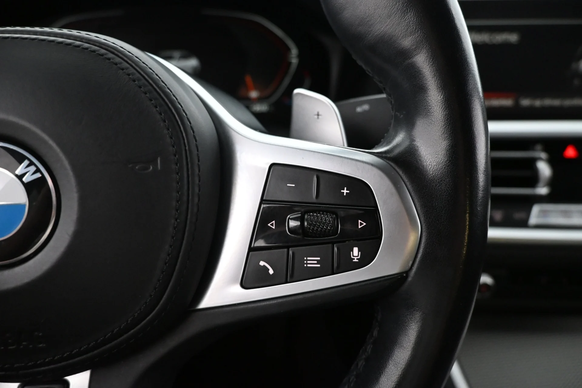 Car Image - 2ByL0vj2pSfJvTnE4gTZT