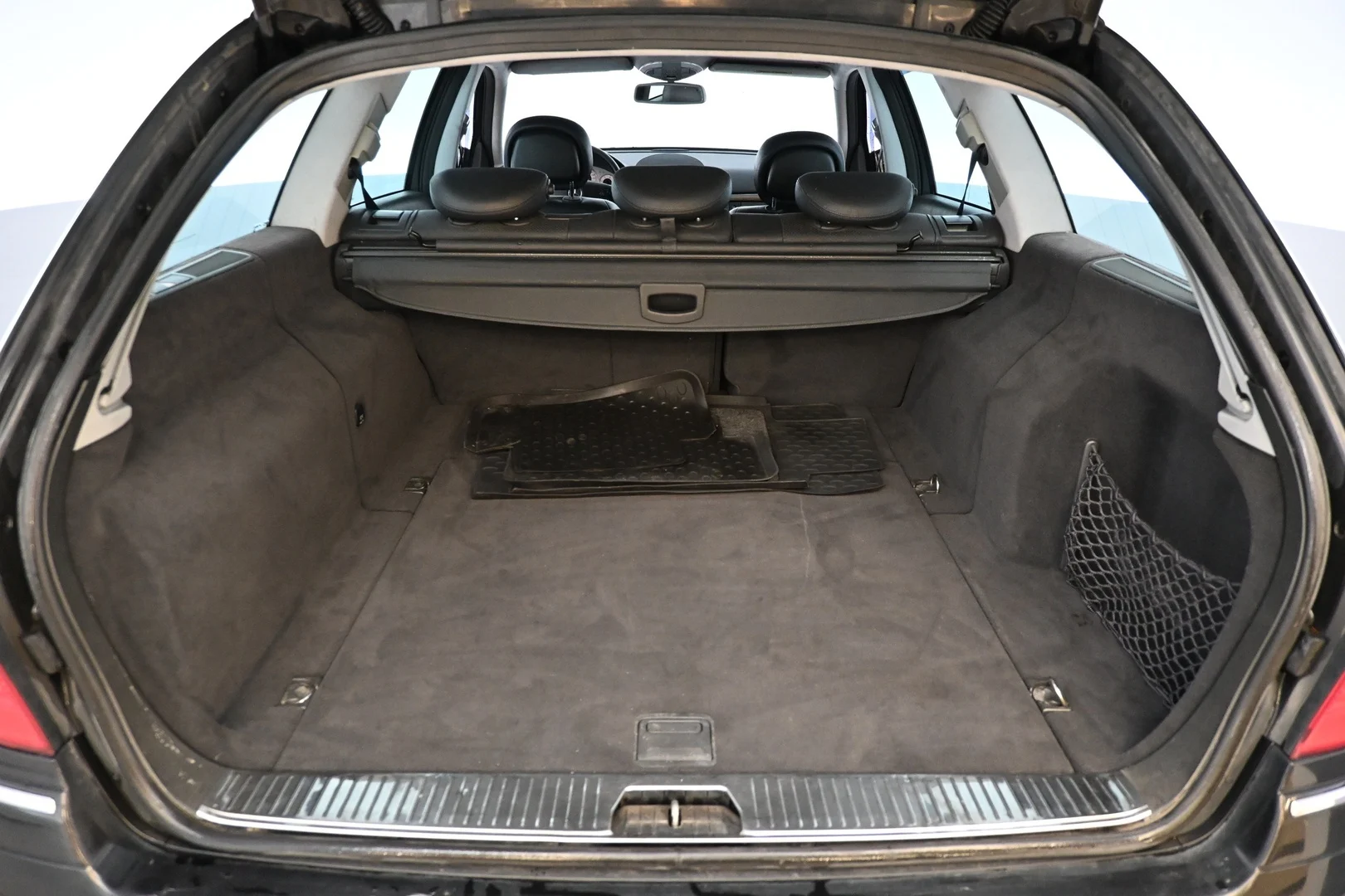 Car Image - RPkaorDMdKLXvdlAifTeB