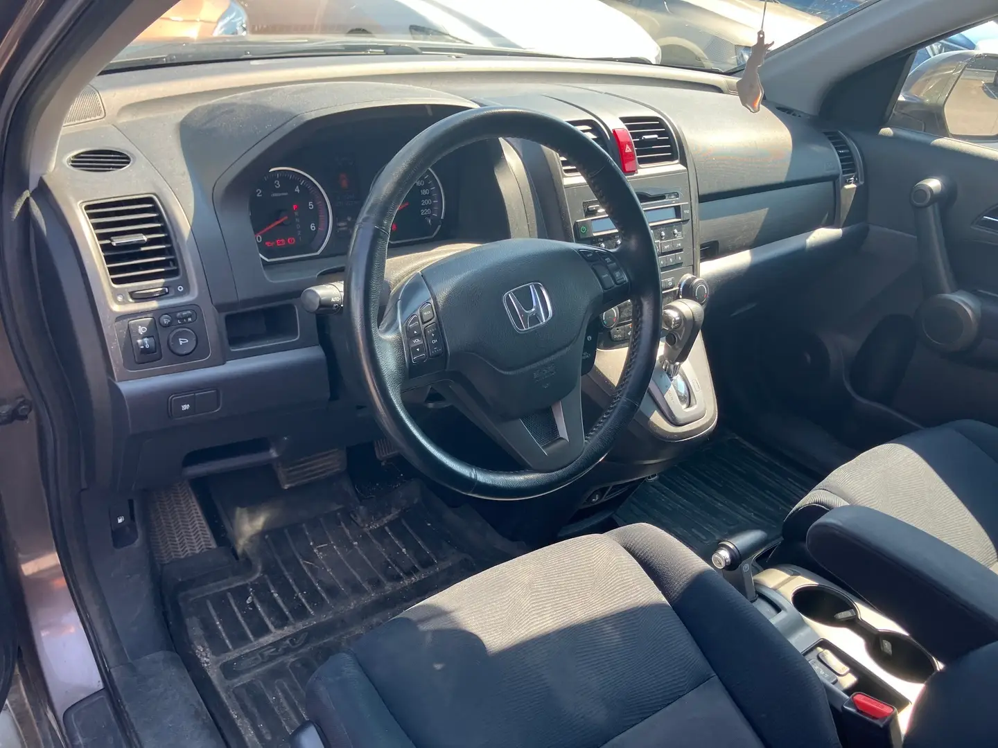 Car Image - 6eb9MIPrThN3MKyGdb0uZp