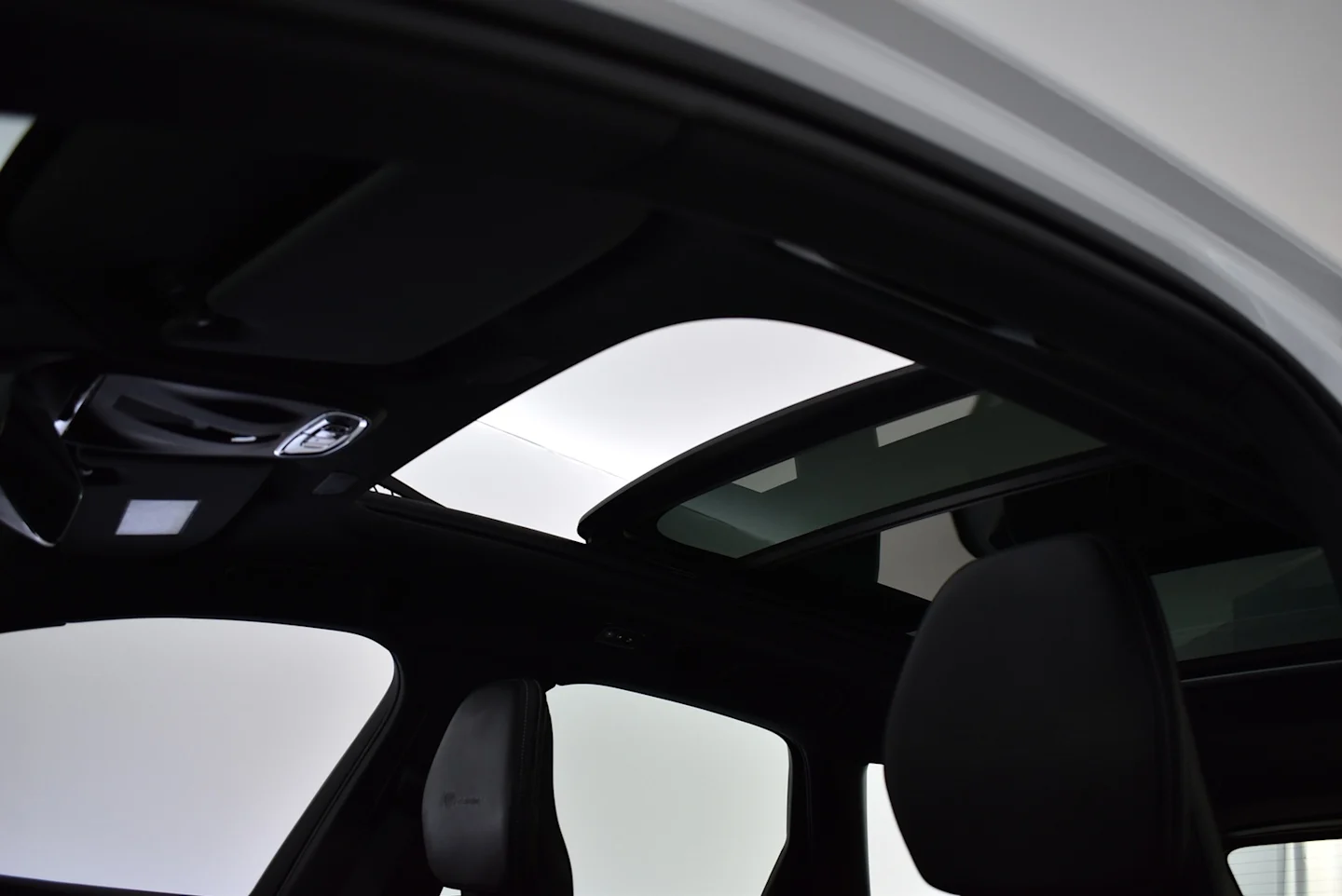 Car Image - 7FLGHfL5KuT5KIyzwWPlTt