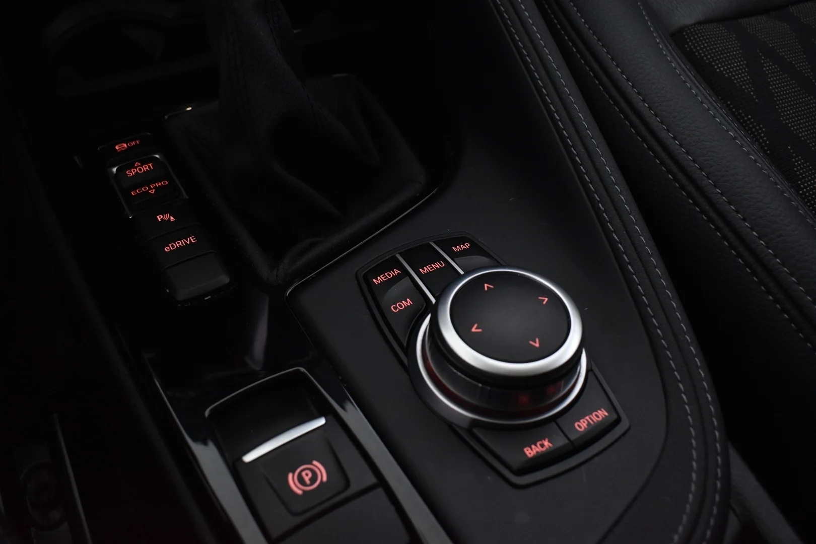 Car Image - 7N3AkKCTLiyujK6WFD5wiQ