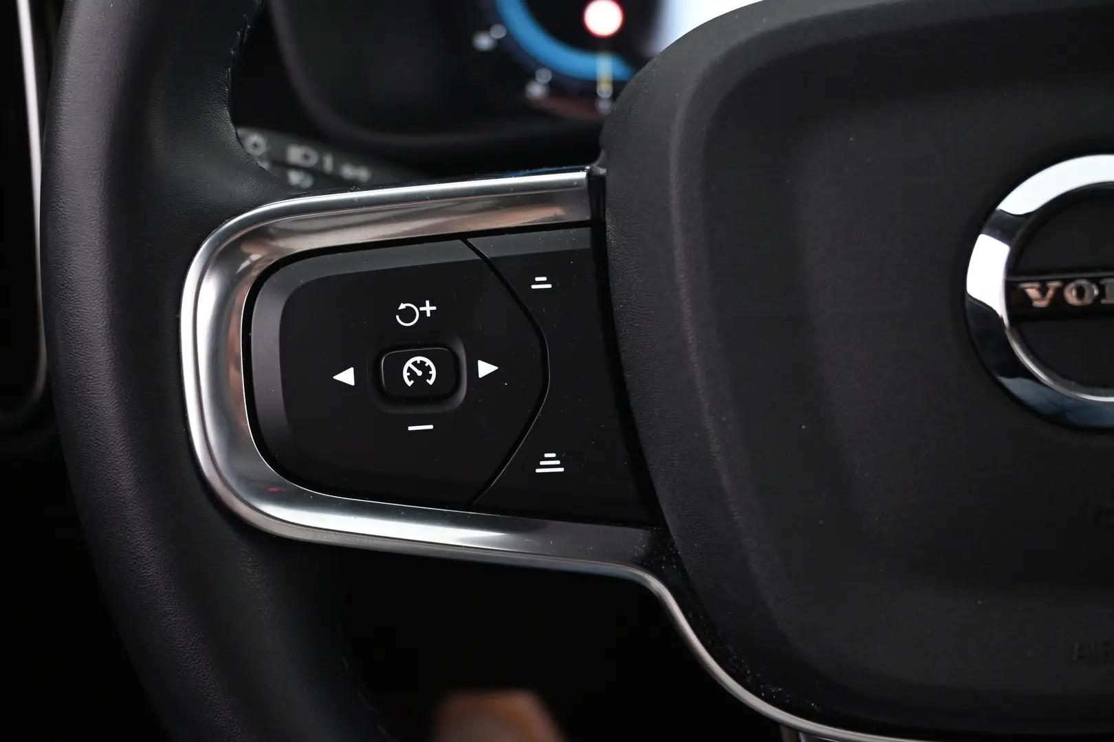 Car Image - 3PQmo4LGAjq4A4x3GRqp1n