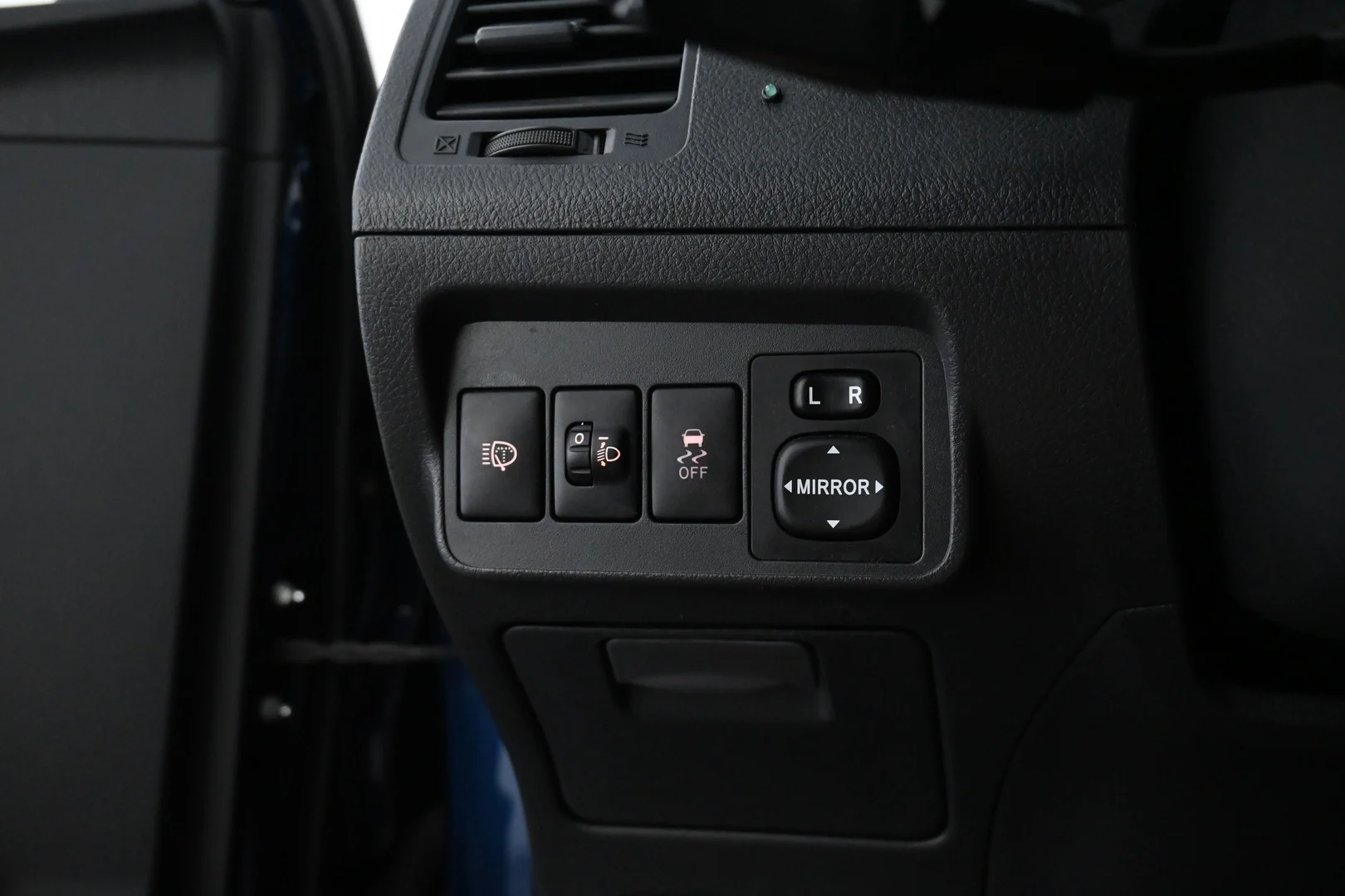 Car Image - 32XvEbmhvjhKqb2mVzf8PG