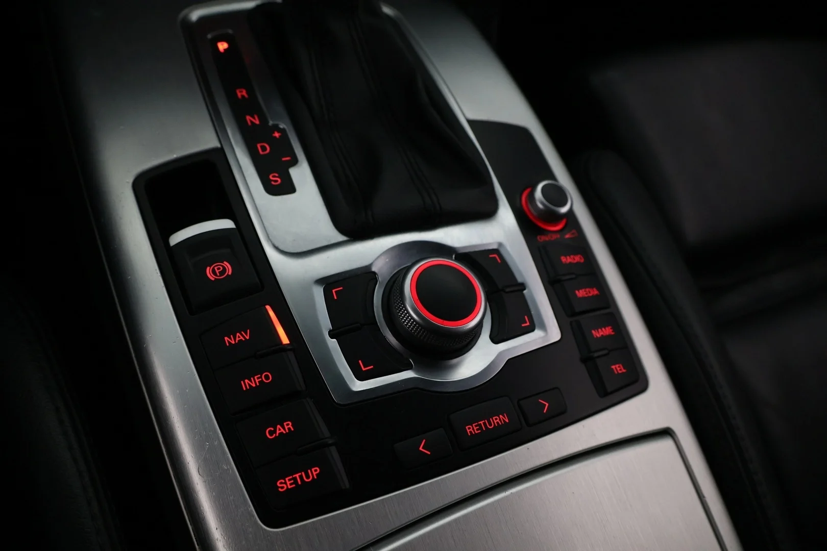 Car Image - 7DwAGL4Xro4AuStR9PPRew