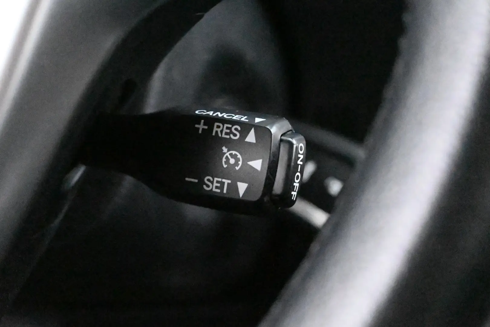 Car Image - 5SgZ2V3veYc7uhKmCqAhtn