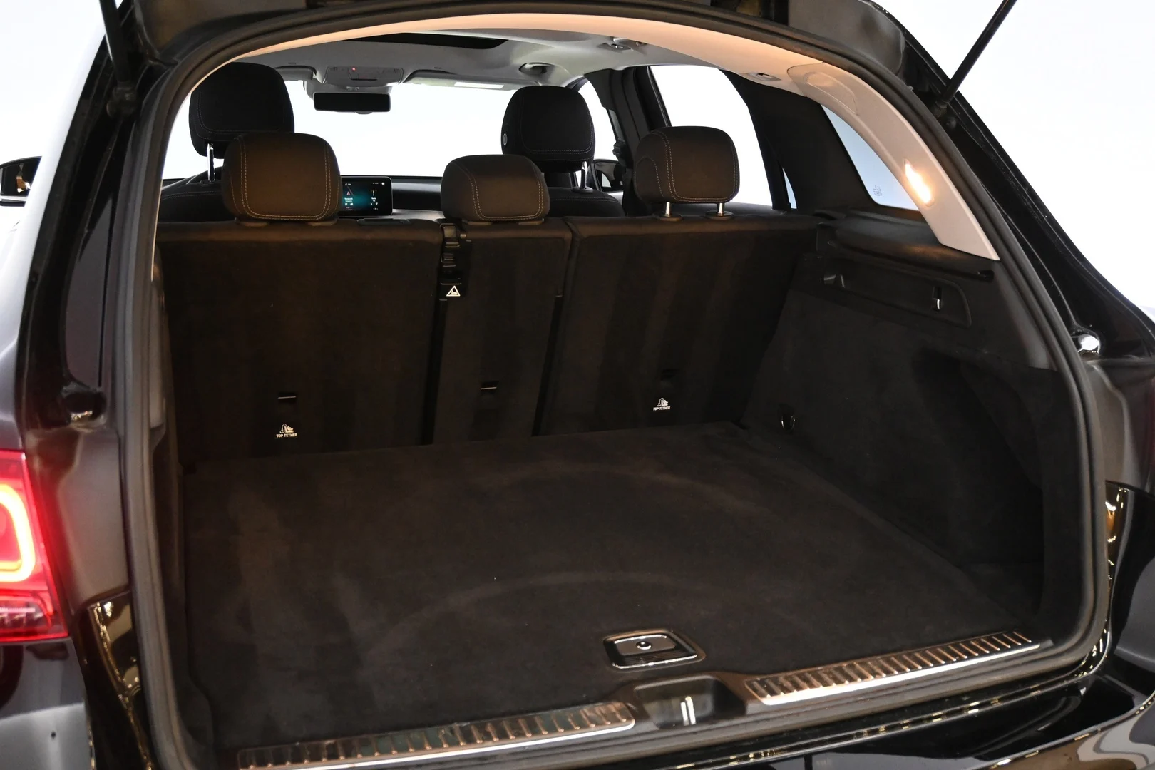 Car Image - 69MJJiXak27ghiBgAwn8EM