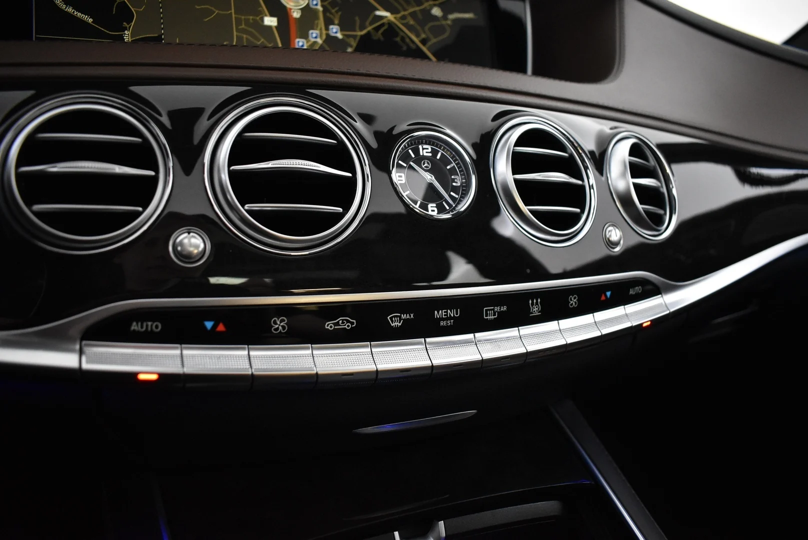 Car Image - 3w5m5XNrxrJYpU0y1IfDzY