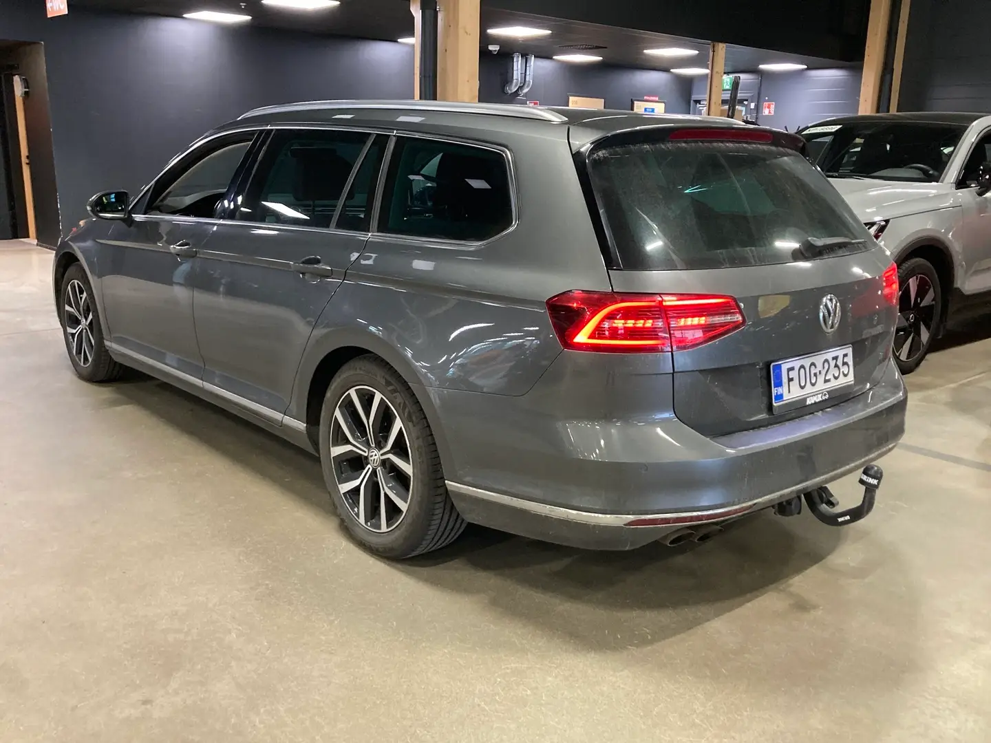 Car Image - 5iouIwbJMLljmrnfobeot1