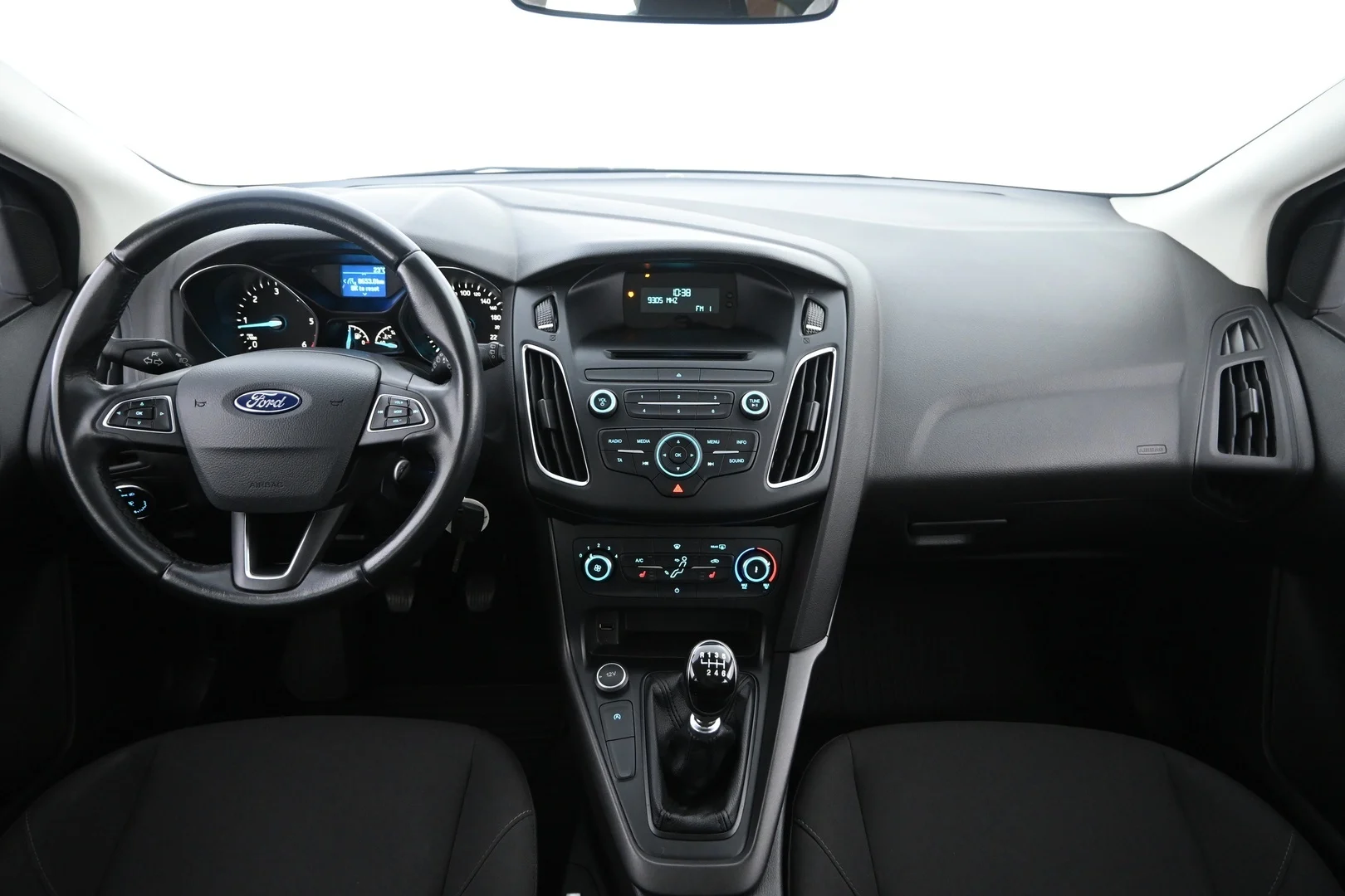 Car Image - 1mVcq8Q0ny4EE5cCoiqDGU