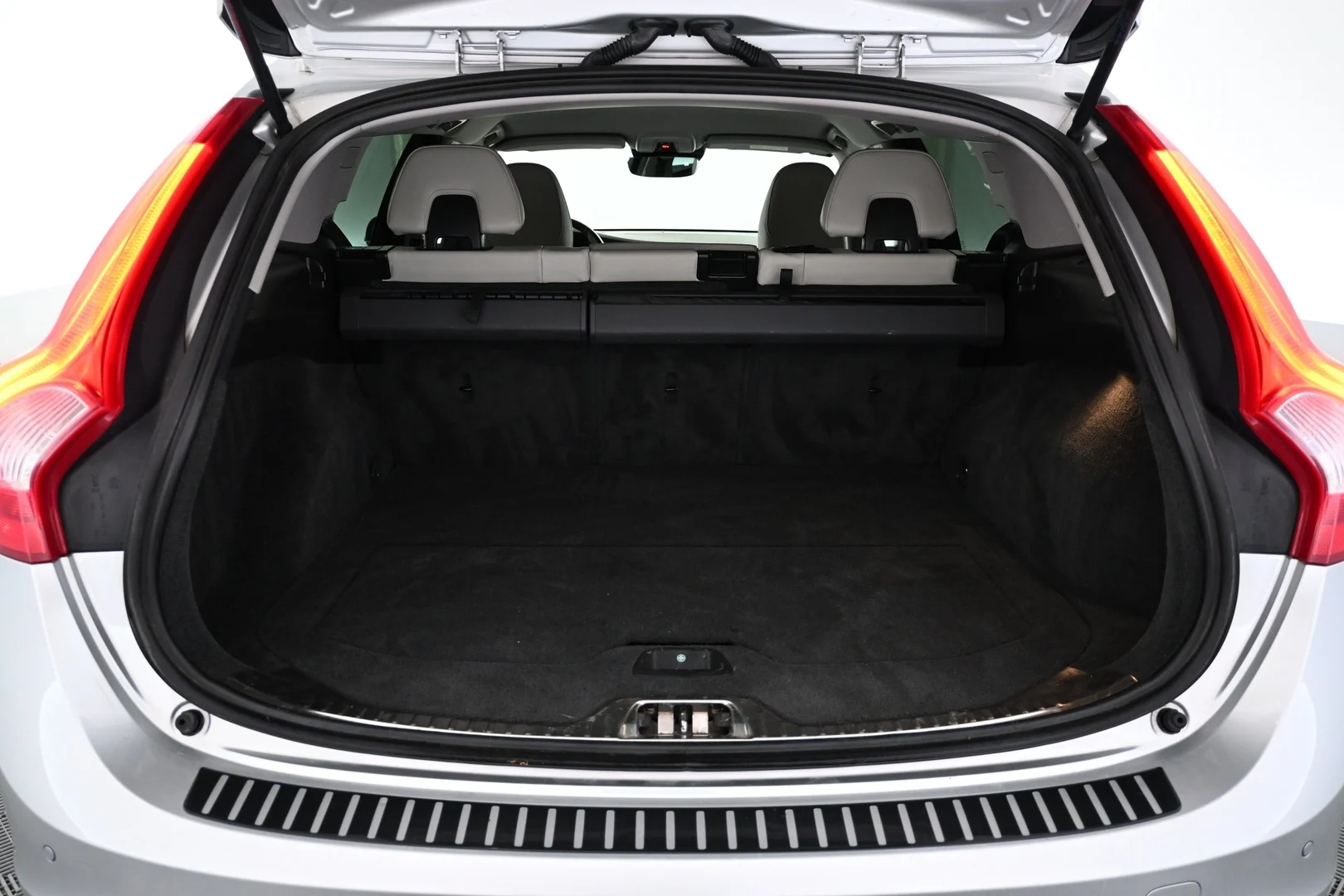 Car Image - 5k1tHa838YFAC0jkQO2Dj6