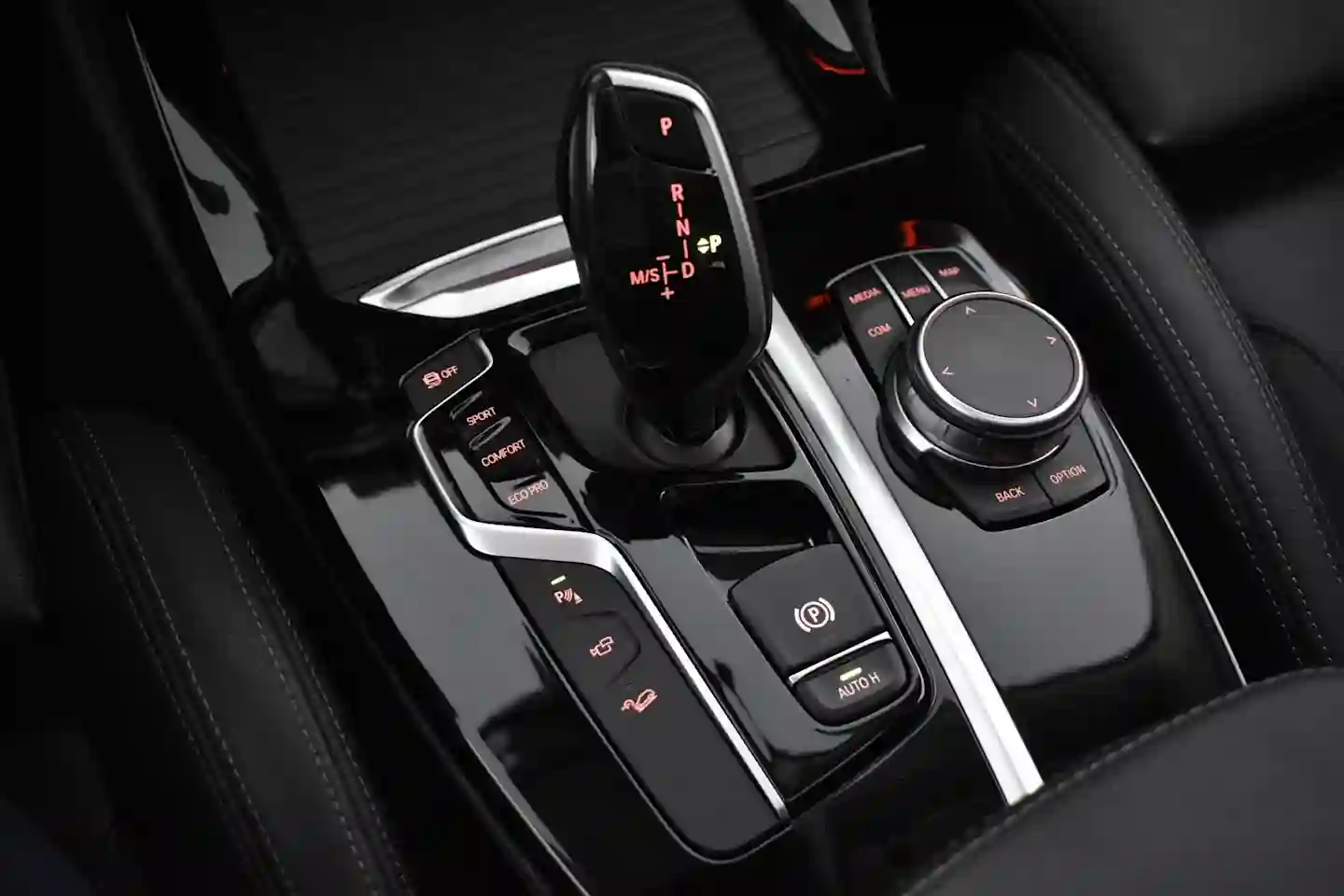 Car Image - 4dNVP0rMG39q8JESkqjCt4