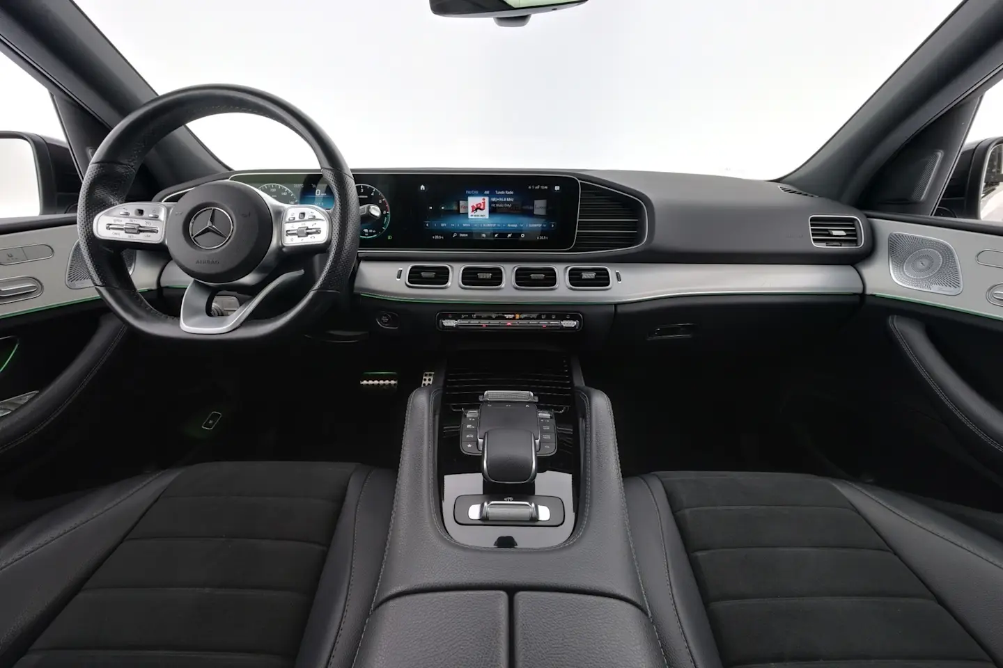 Car Image - 2NsUQdo8wbBNBdrLOJs6vq