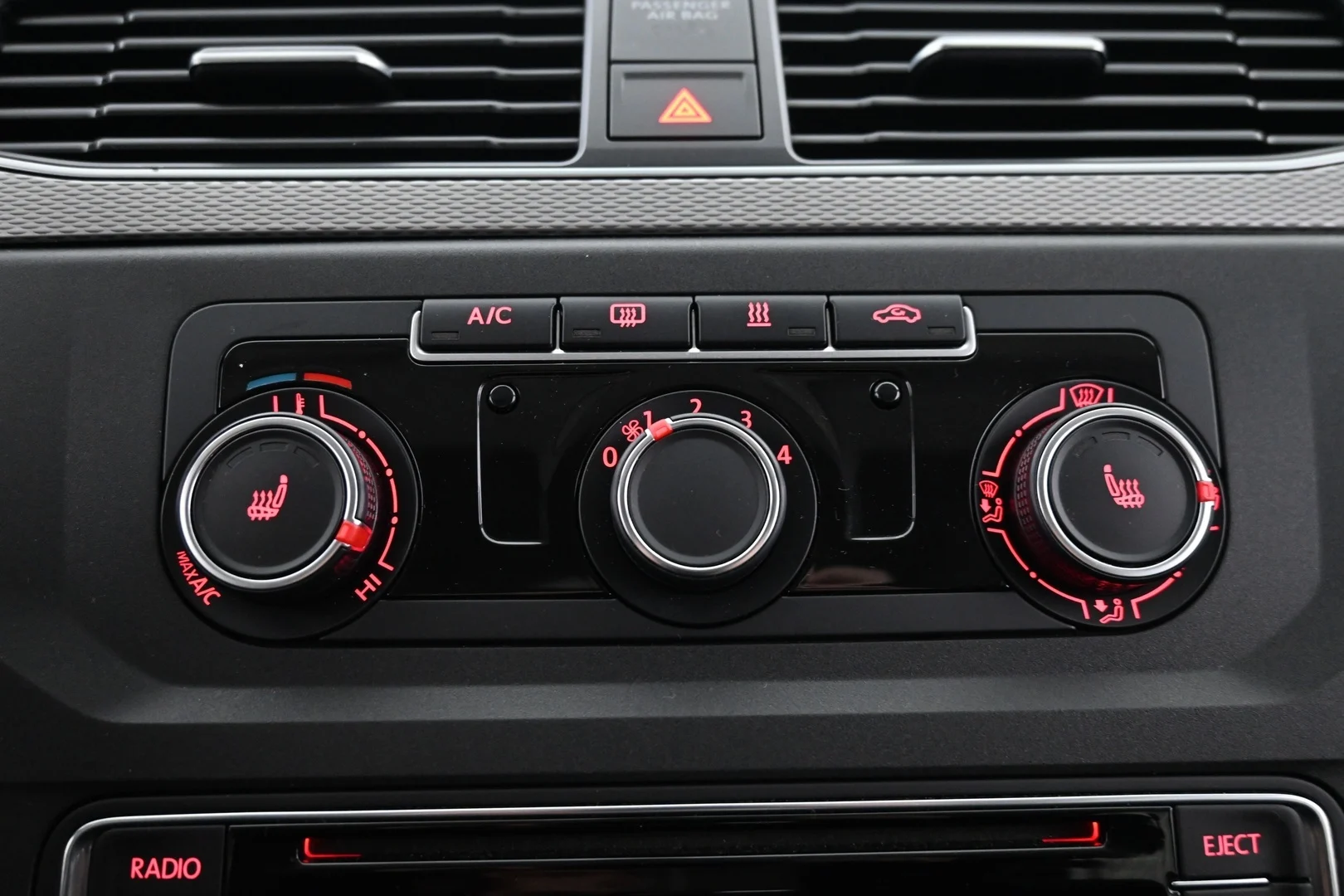 Car Image - 5P7IqyeVb5yBT8IccHFegG