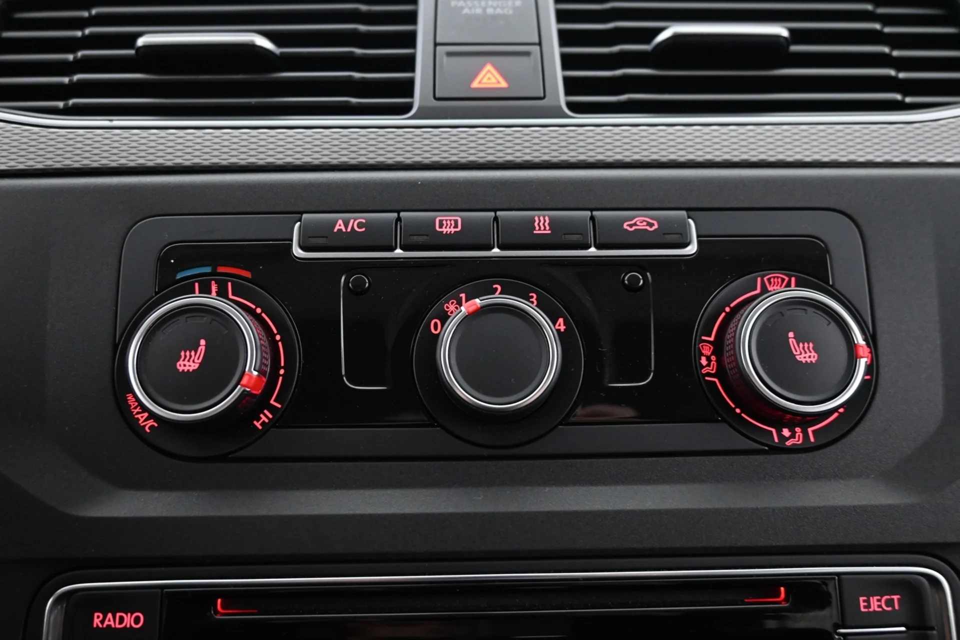 Car Image - 5P7IqyeVb5yBT8IccHFegG