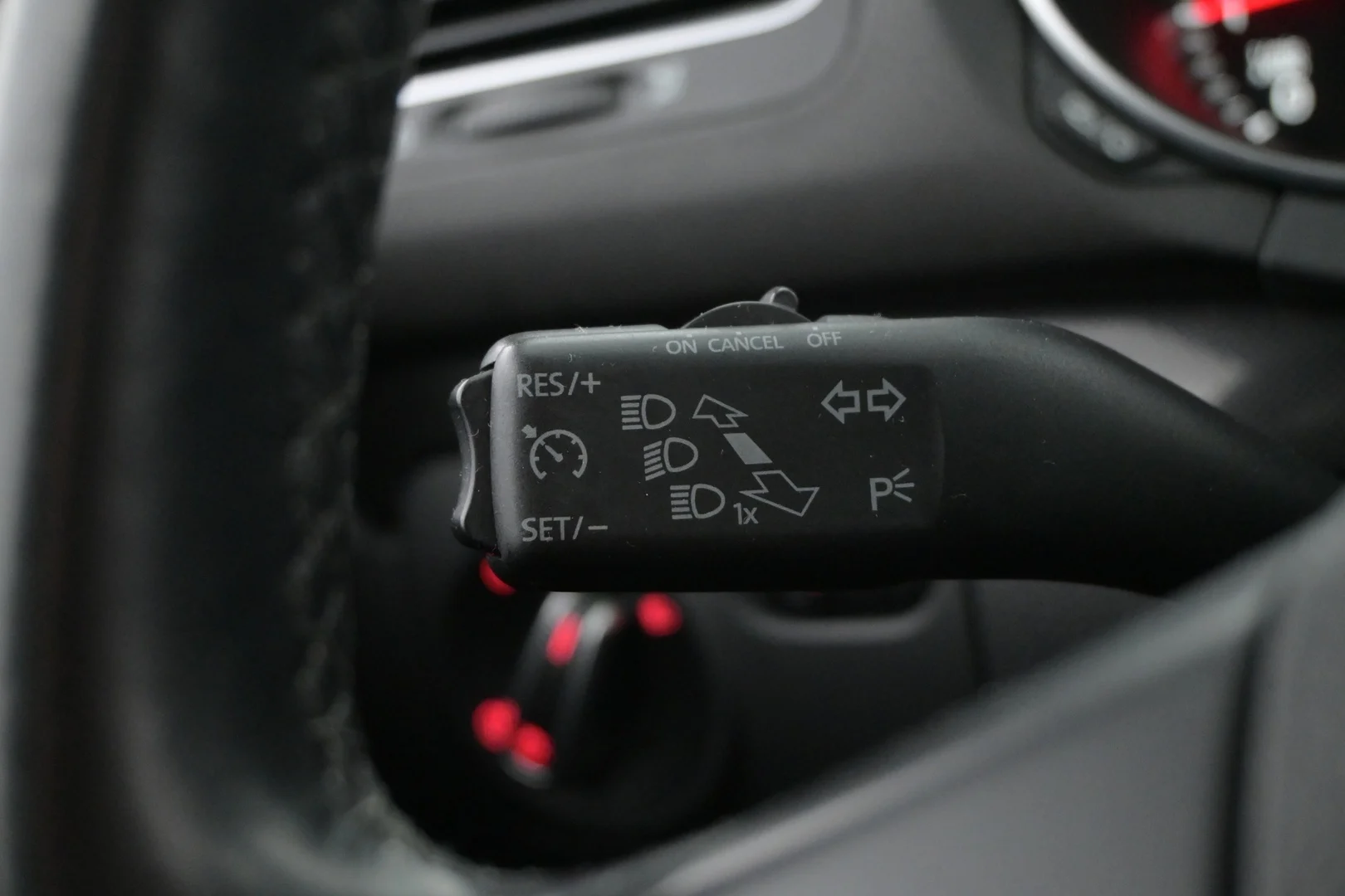Car Image - 2usgDPVwMakDzvrrjnN9Lb