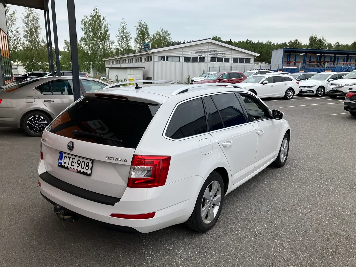 Car Image - 6uP9j8PVpmDpYNYIxBjsod