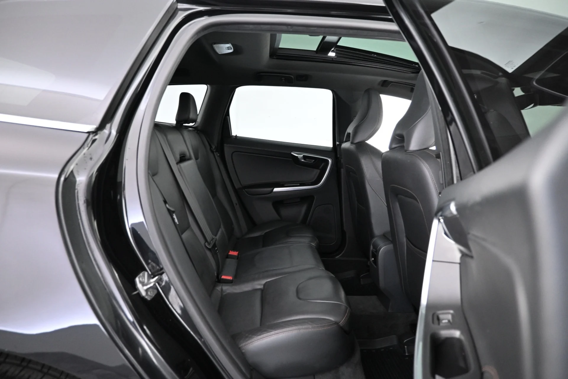 Car Image - 3wEMiEHtDJckNKkqoFWtf4