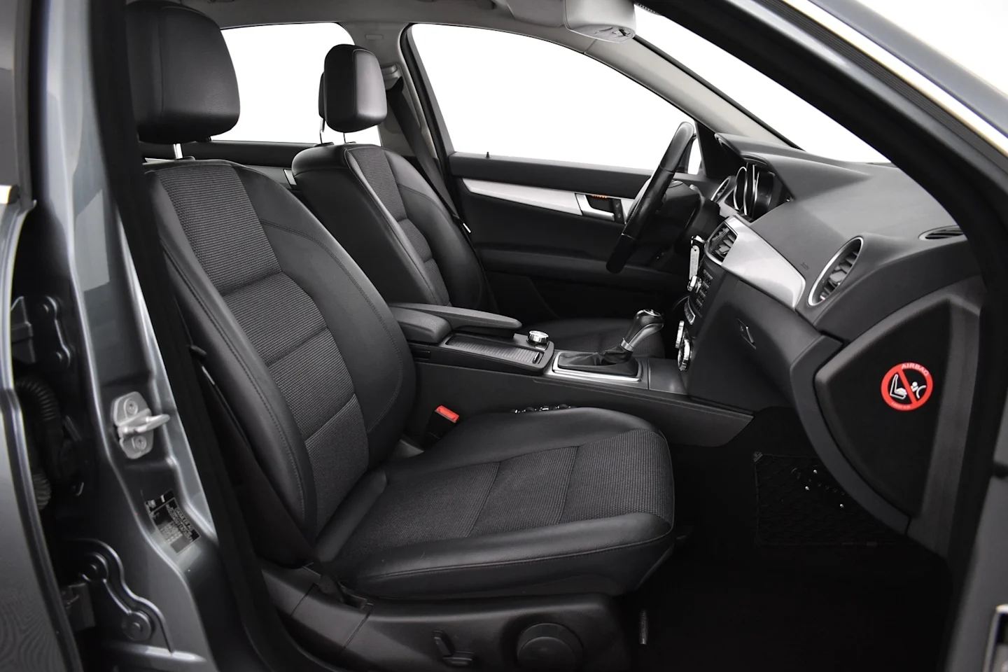 Car Image - 4bSNxqlDCuDHUgEbNlWdVA