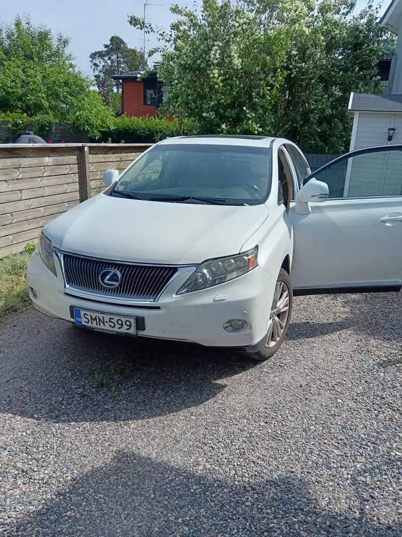 Car Image - 4n3xMBejo0nHQFdy2vBsQ5