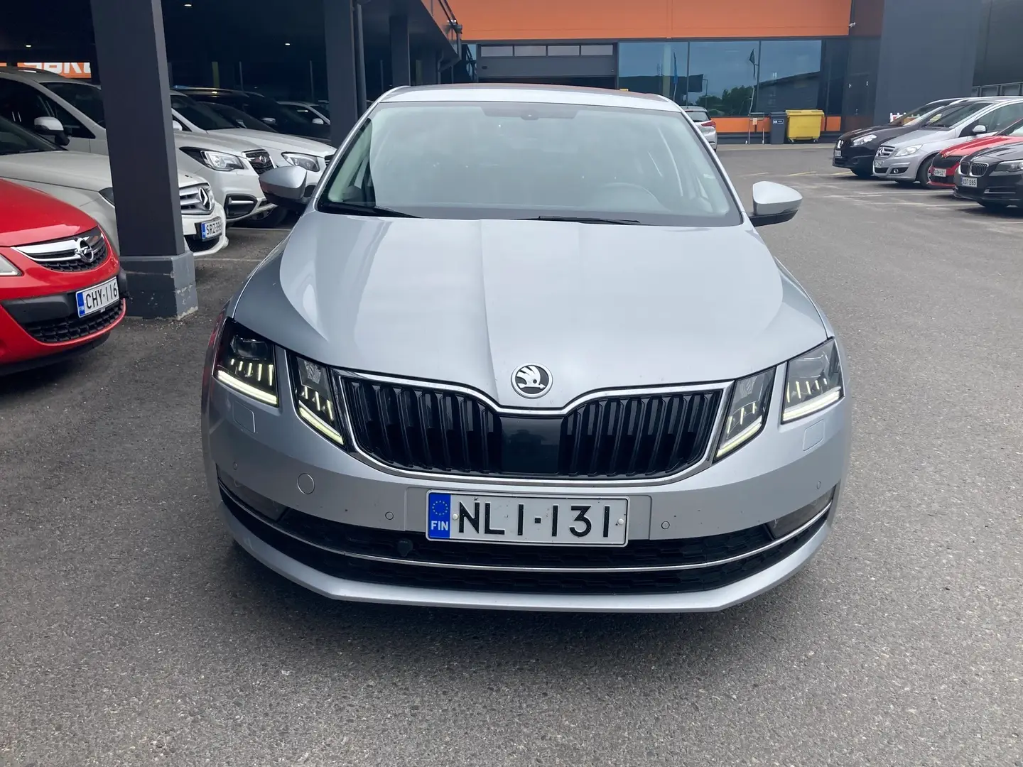 Car Image - 276Euk0rhV7TMUJVxKuq6x