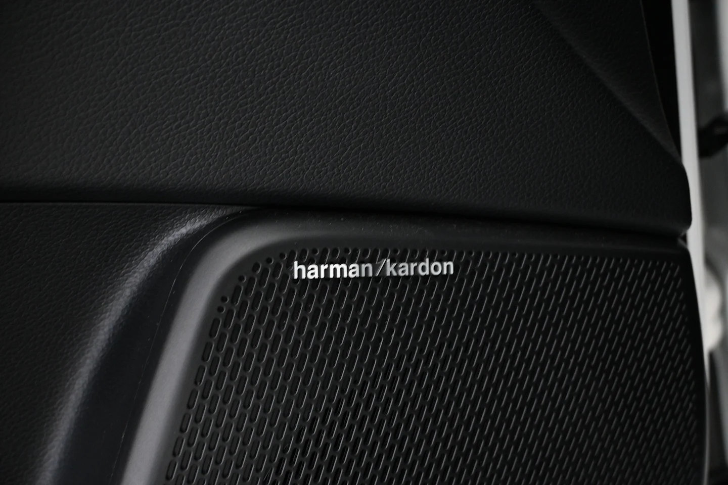 Car Image - 3BnMGAGScN5WFk4l8gI5ON