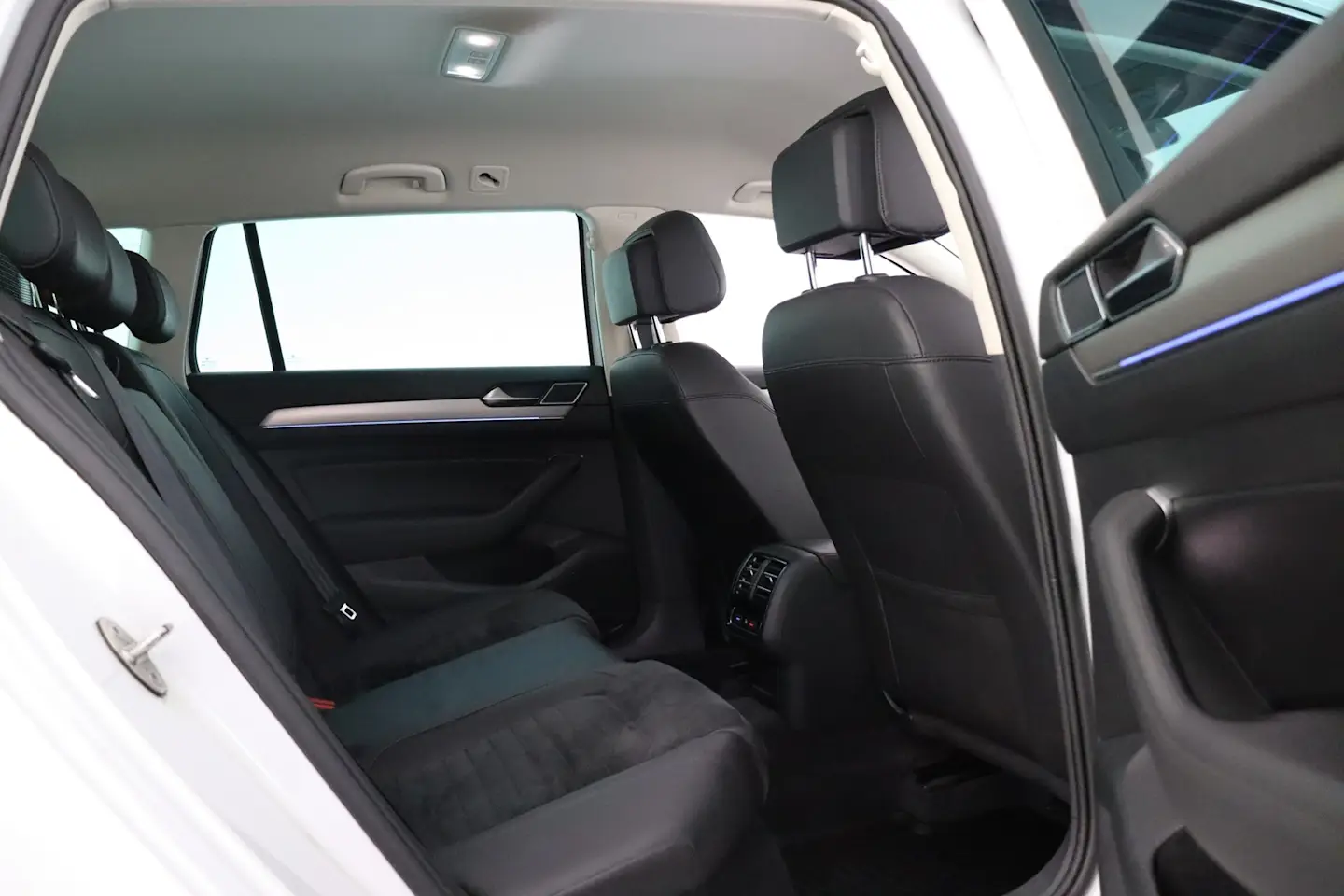 Car Image - 2vgkK00pn8iswXfHCyP86f