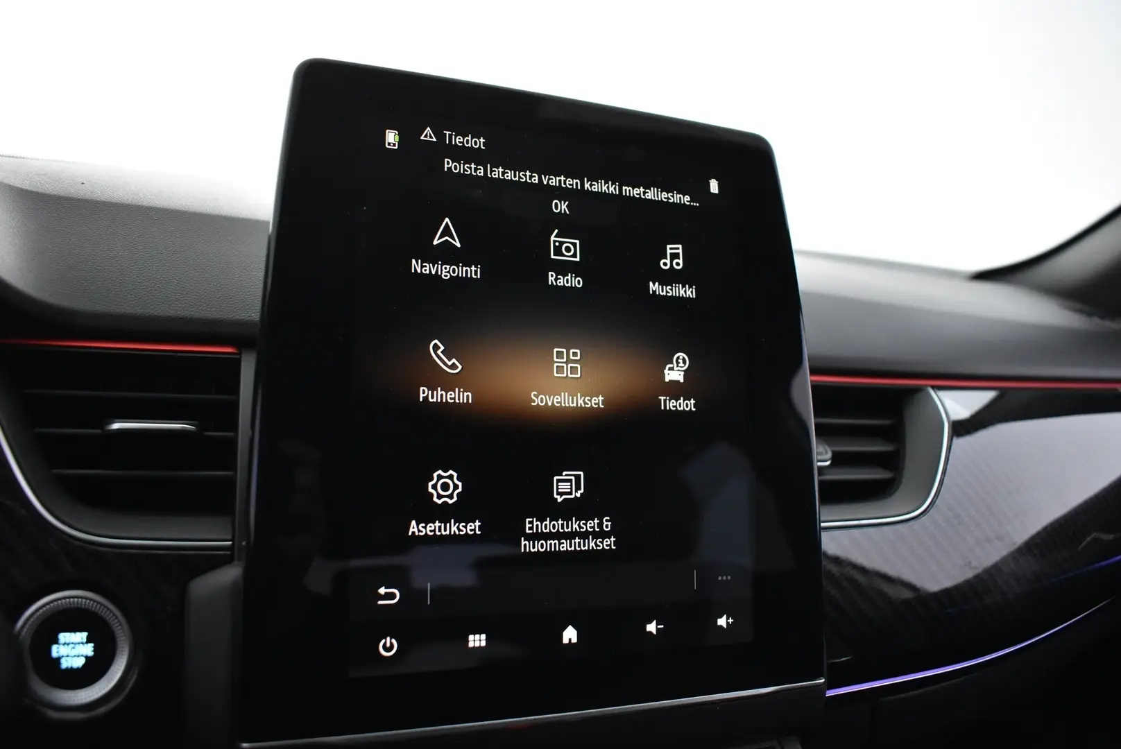 Car Image - 4E2Yx29YA9EcljVcLwJVe5