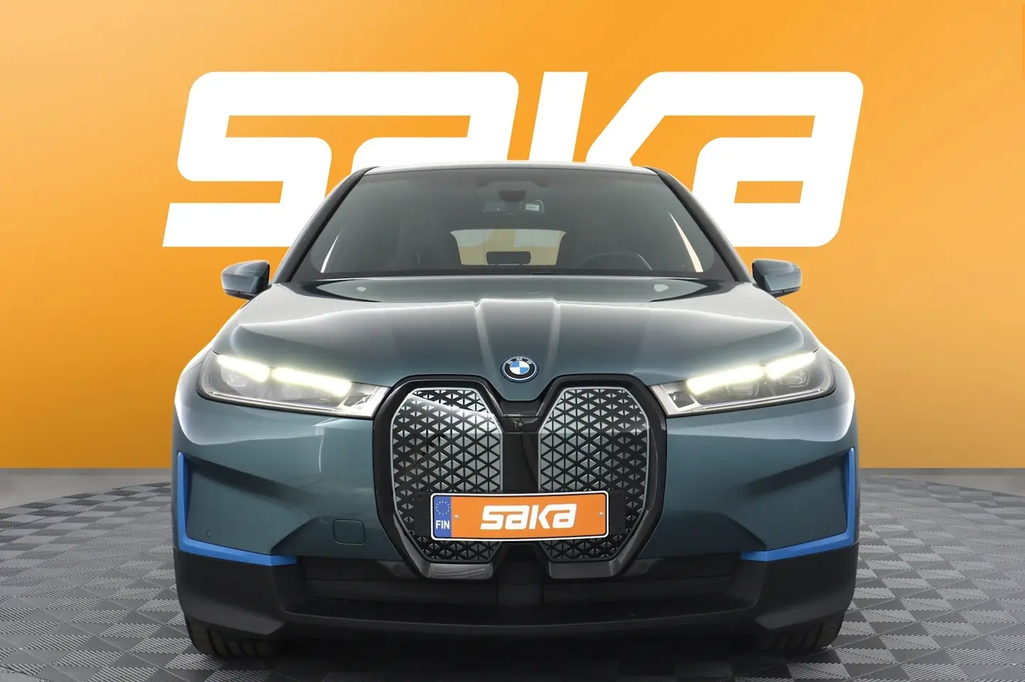 Car Image - 691eIaxDq35byf84DXfH5F