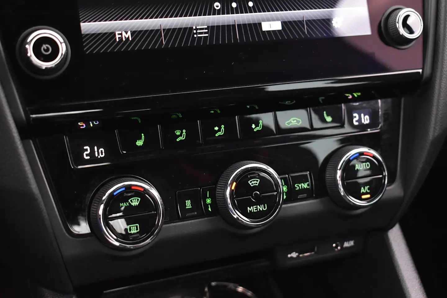 Car Image - 01HcPQiHpzxlkOs4qFN4bq