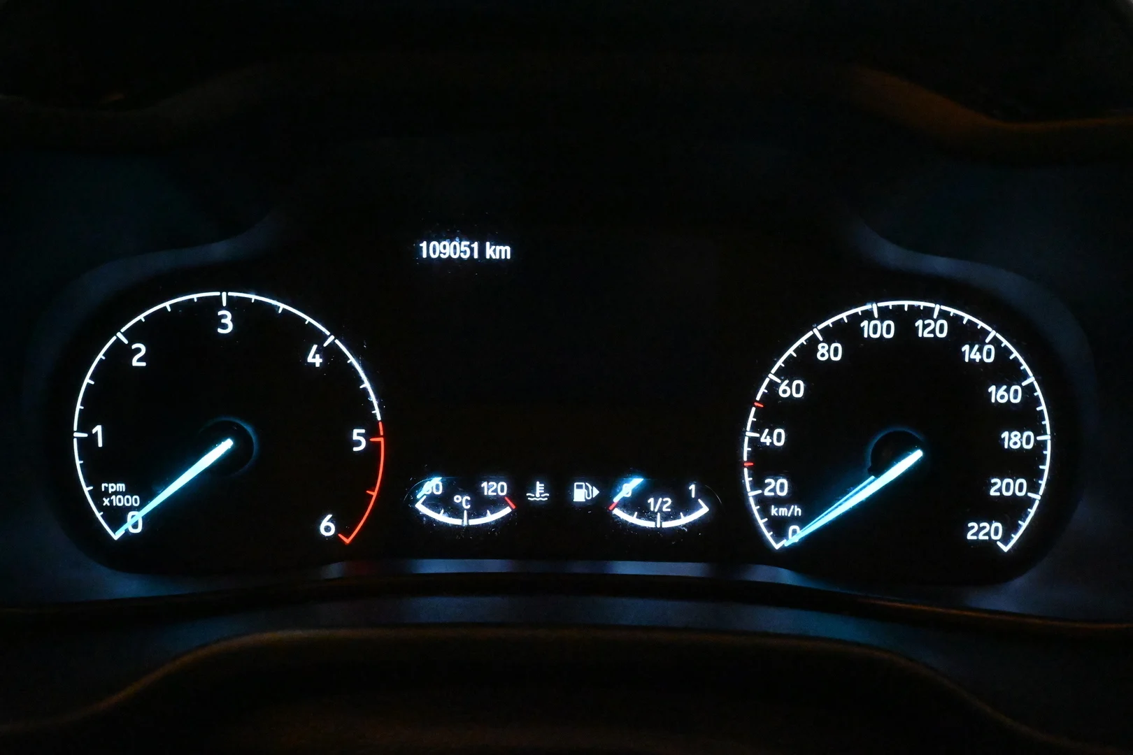 Car Image - 48477toV1Jb5qBPrMwvjQl