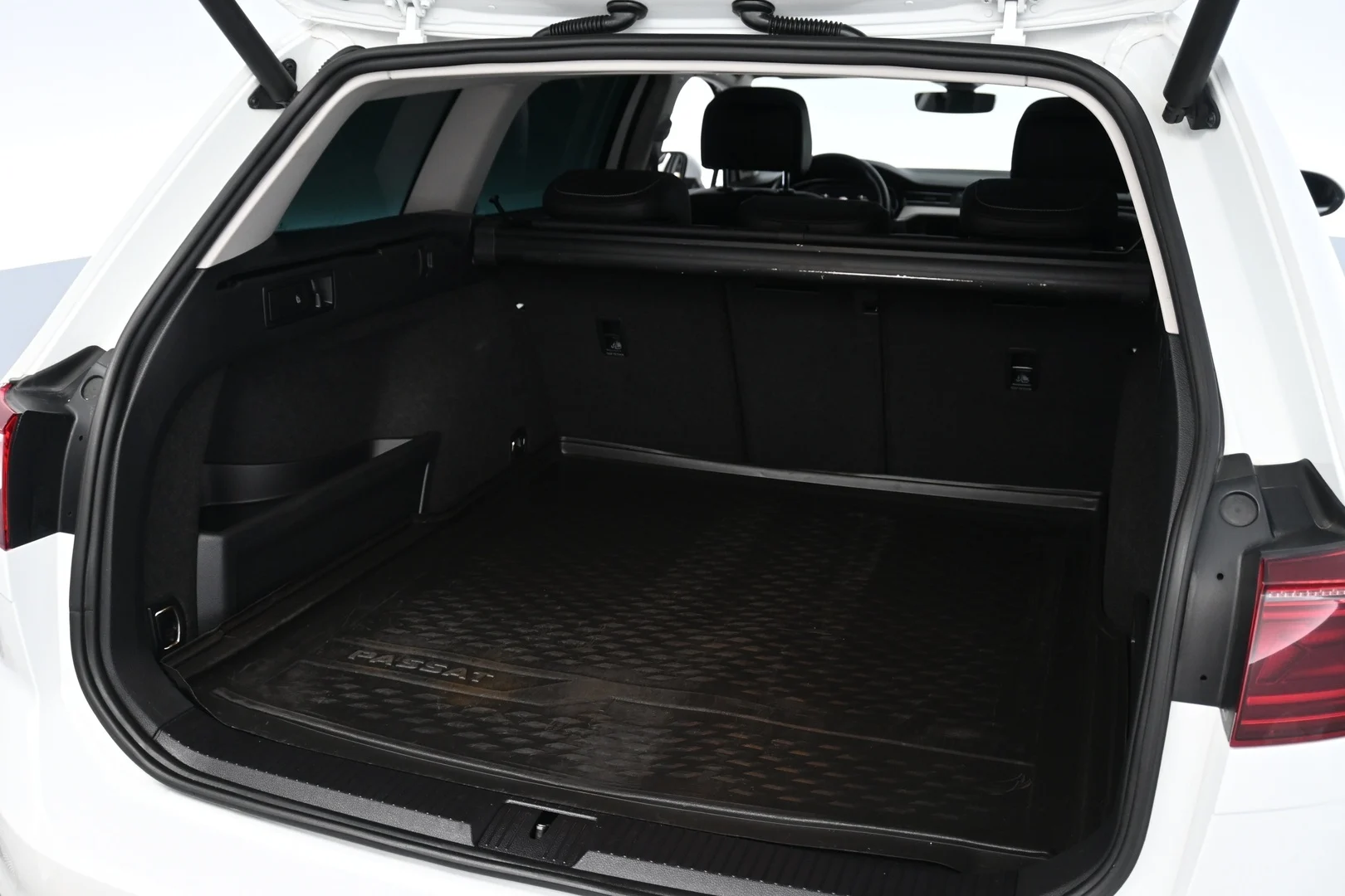 Car Image - 2FczeDDtWsb0OPE6DSYiQD