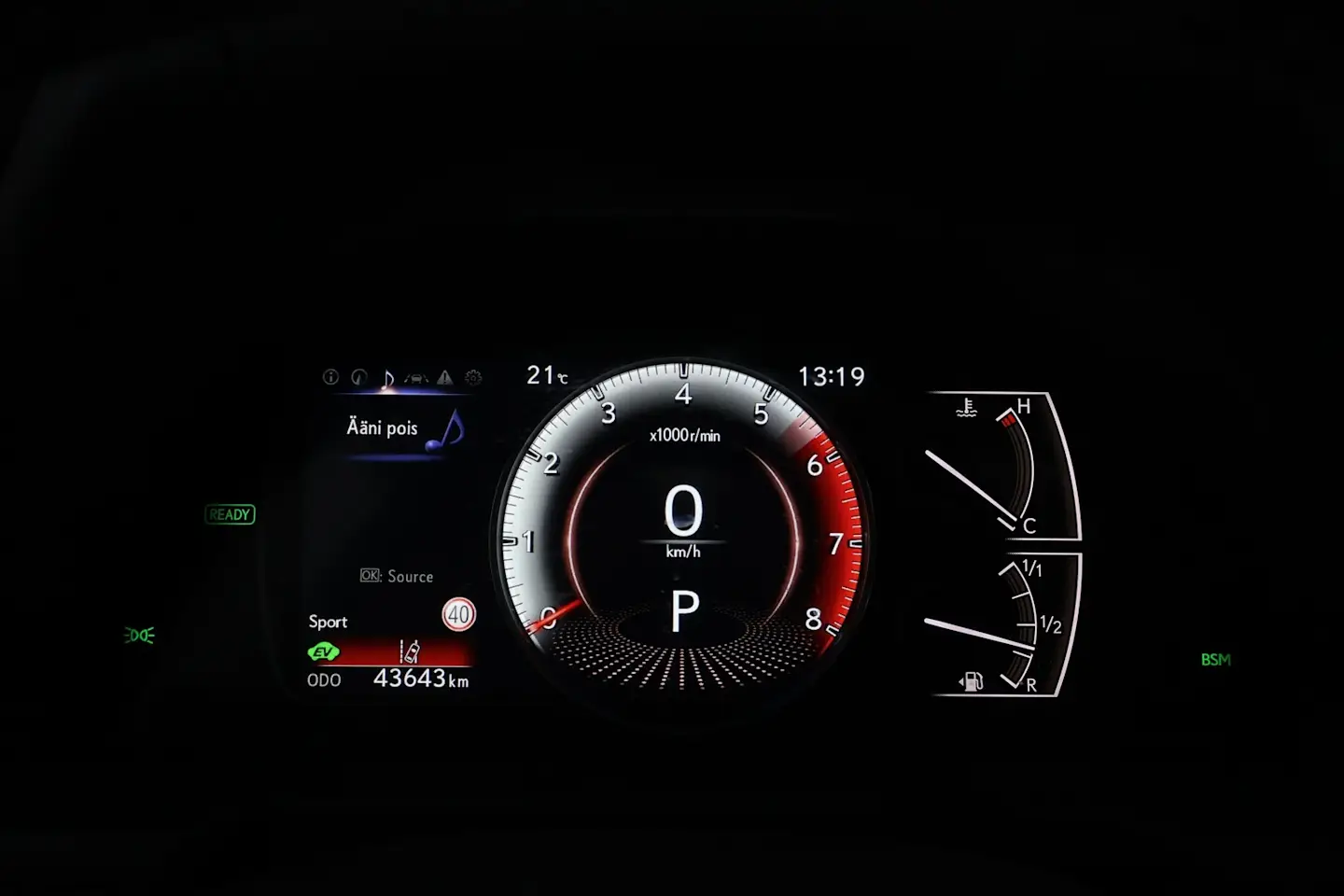 Car Image - 2sTLXuIUQt5Rx2GIwdN48F