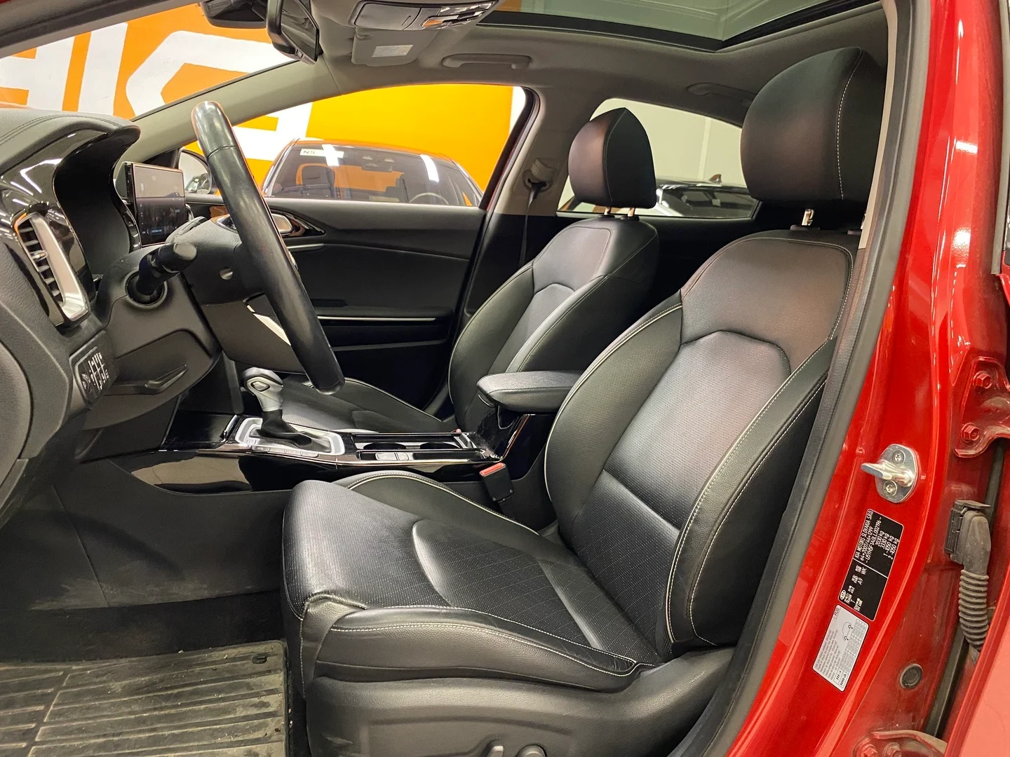 Car Image - 3I2IRytBHn58XcGoo3ipsD