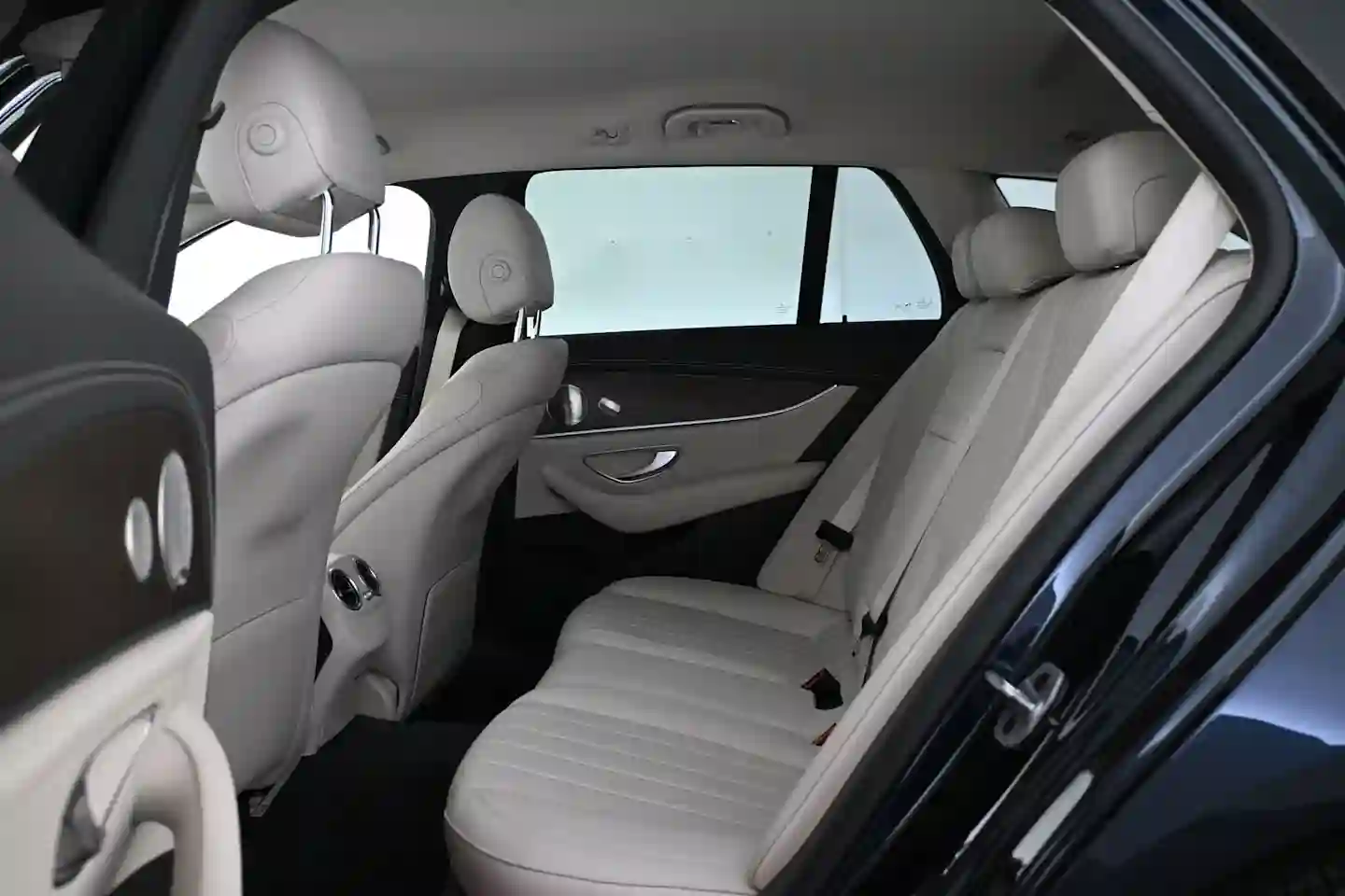Car Image - nkfubx2hWI83IzQ4HHEzR
