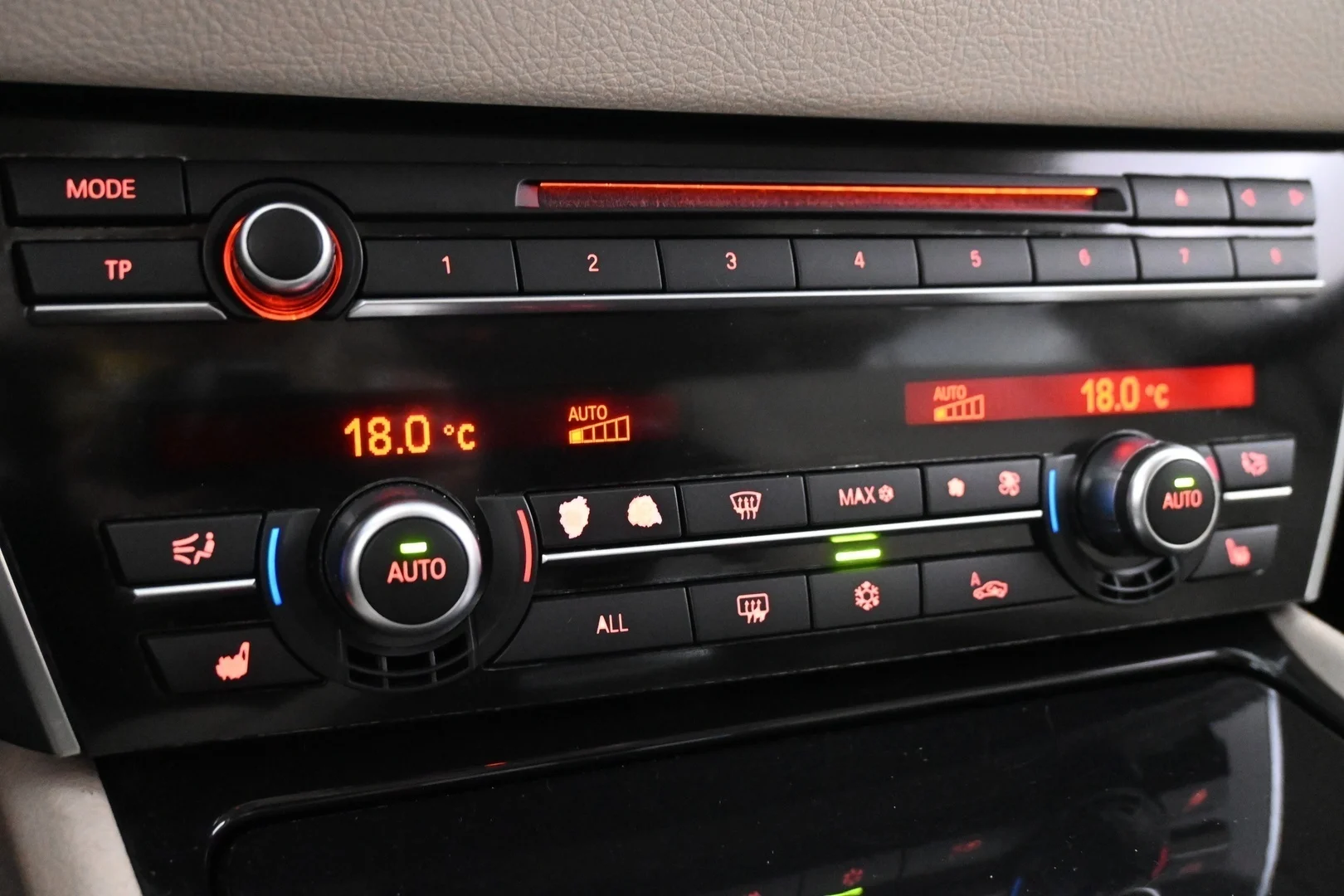 Car Image - 6Qf41vIDg2UtCgpN4zBA1L