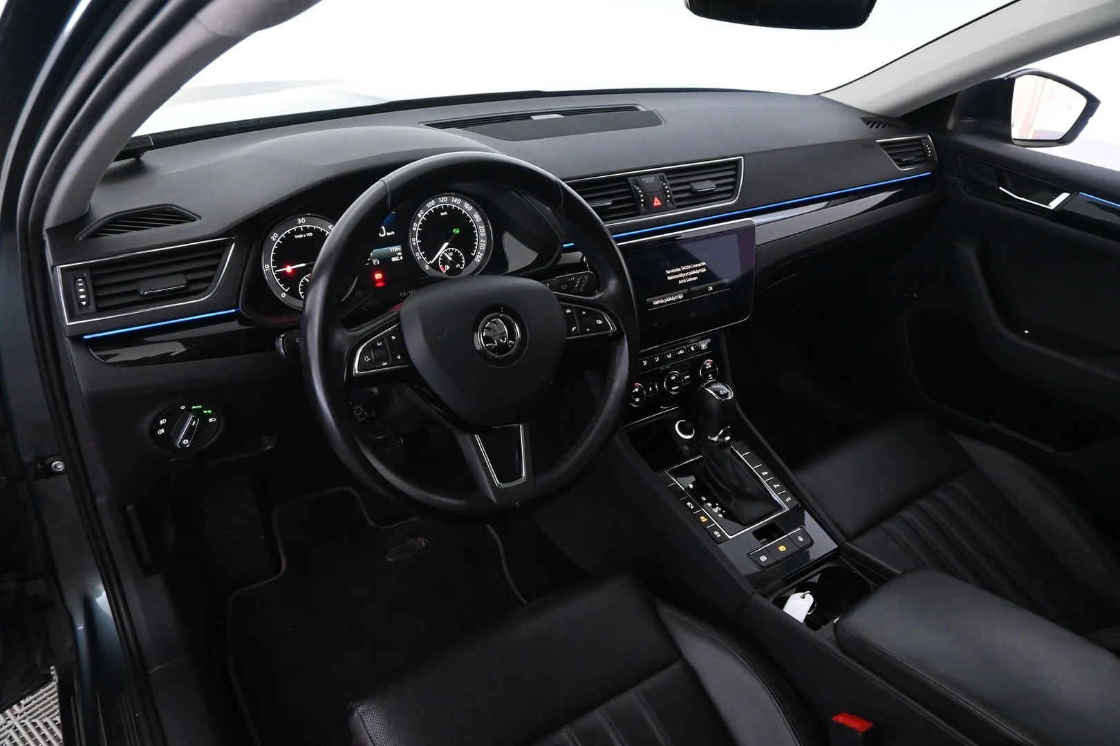 Car Image - 1TkAxnNsl4aGqA1M0v0WVa