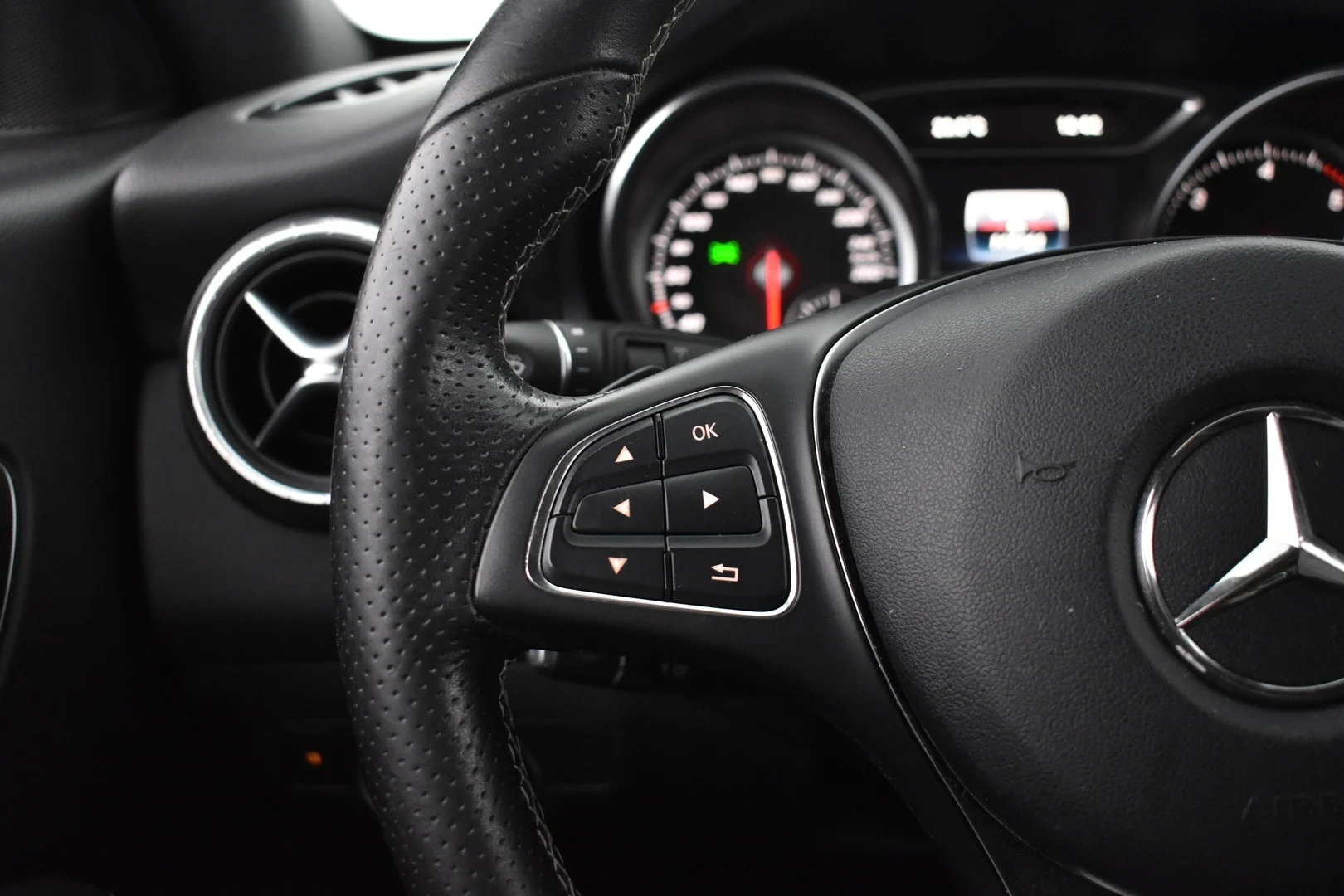 Car Image - 7p4s3XzLbI2Tdi8Lsf3Wow