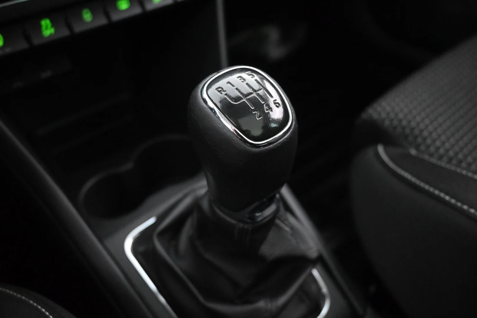 Car Image - 2onbHT1wZtXXSZwPR4e7js