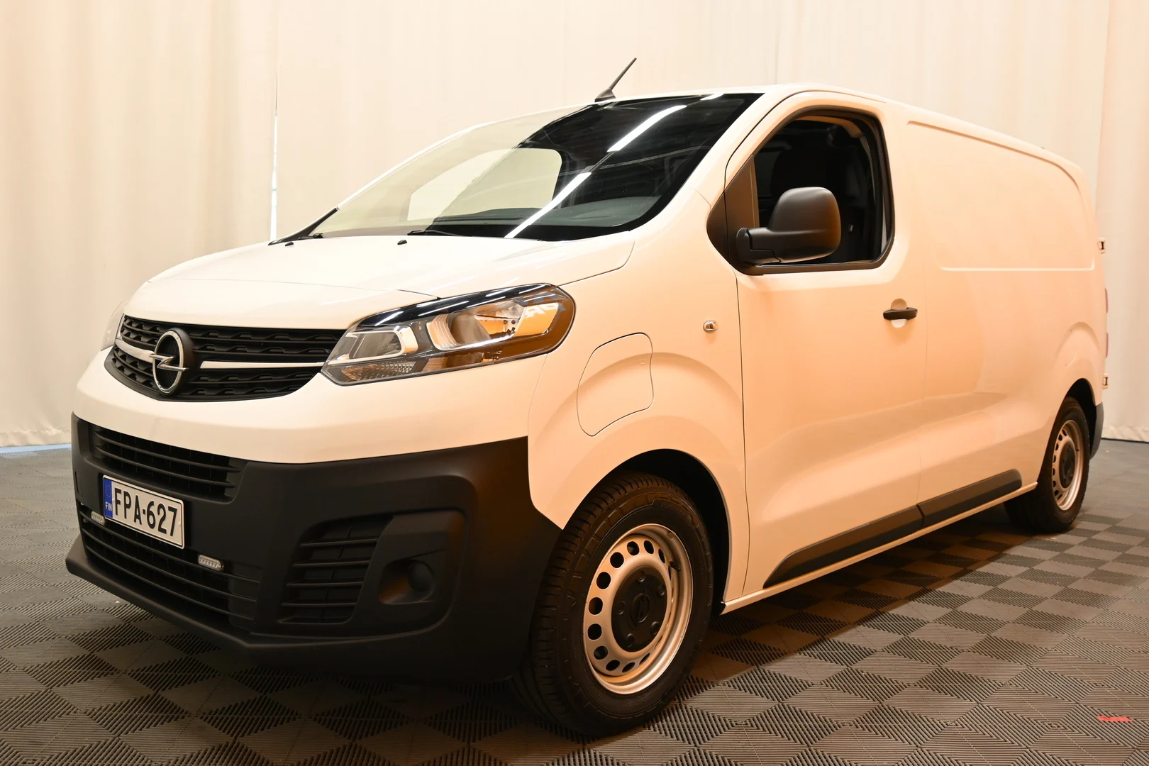 Car Image - KYOcqrKq0fqNc4D2SkkUB