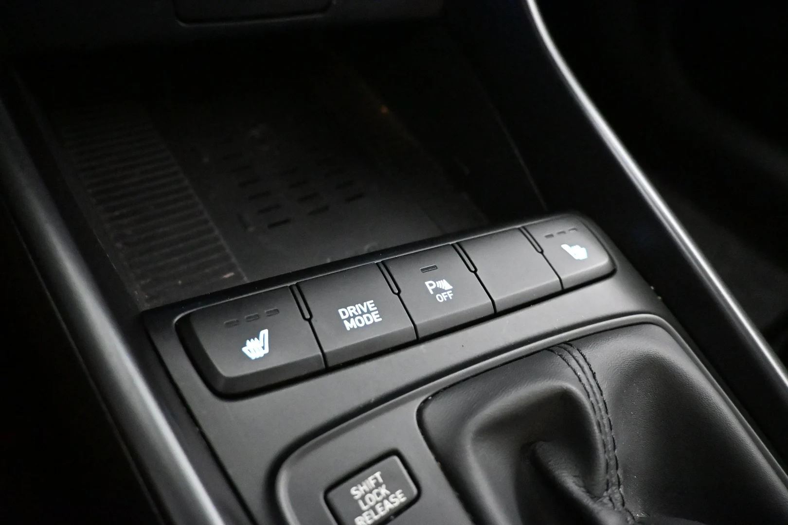 Car Image - 1wBgZhVtKDEKETIwnegkHW