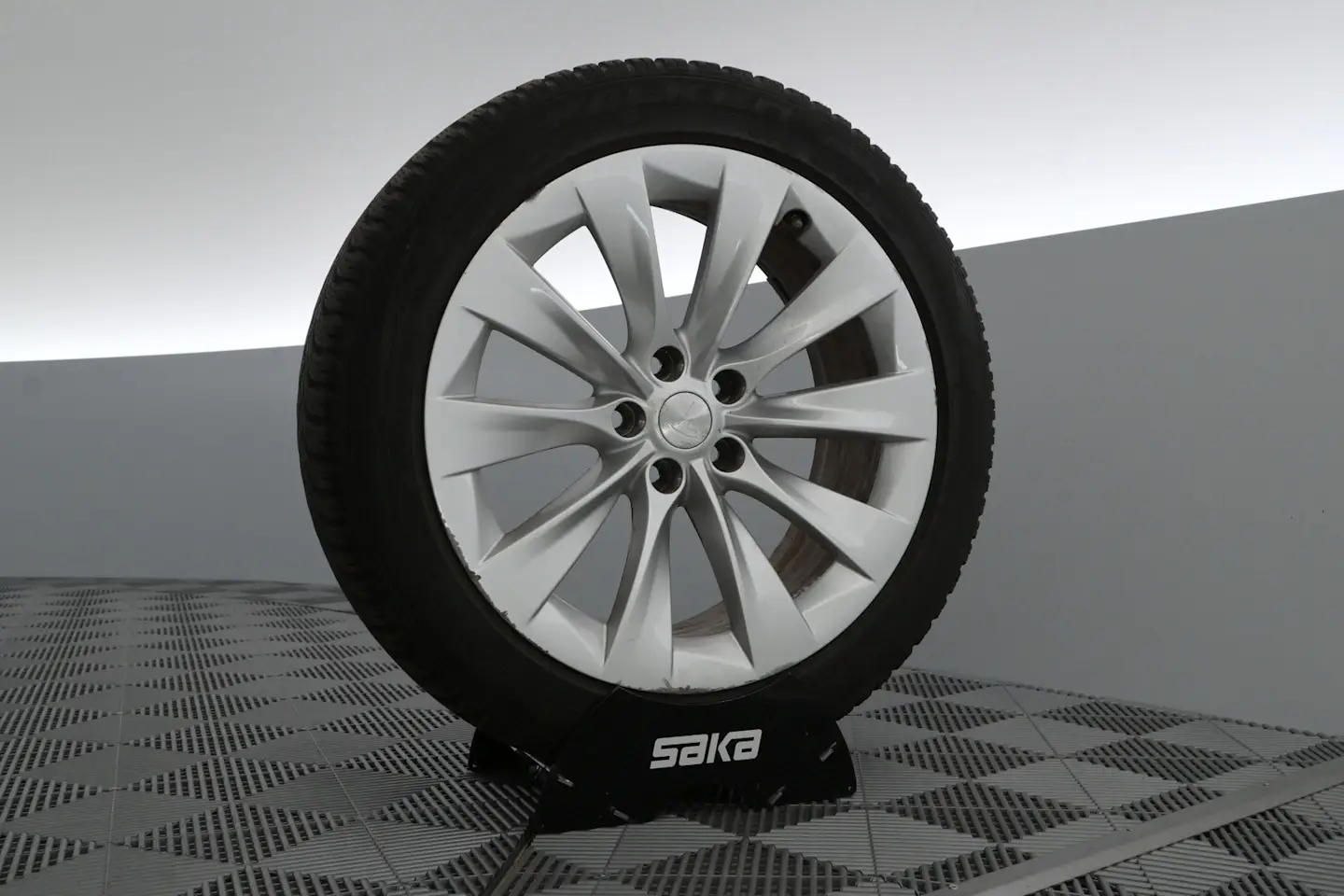 Car Image - 6TIvfjxKXhl4bBmRA1BGCh