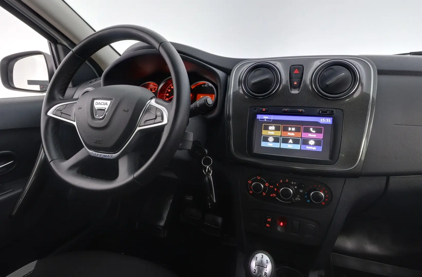 Car Image - 726ecYVQSsBqvZOjv7vS2J