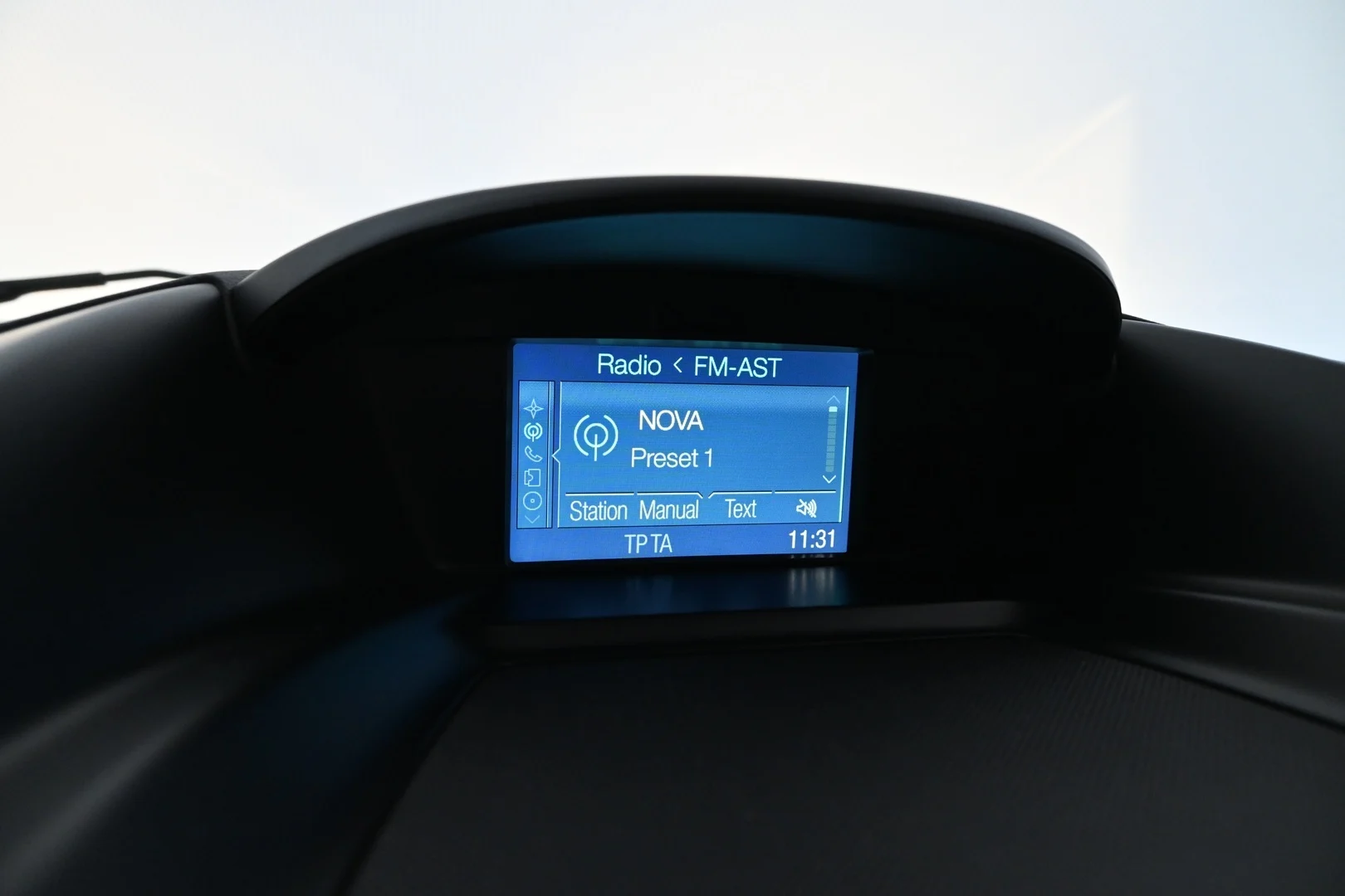 Car Image - 4M9CwUYZBEYrgNSxNn6oRM