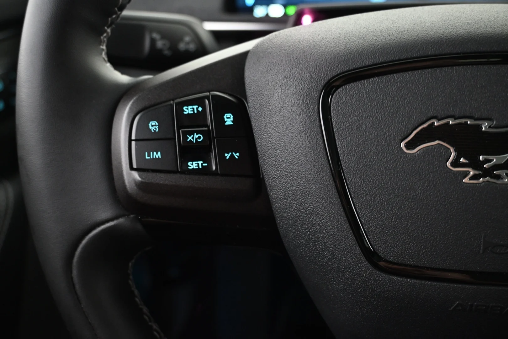 Car Image - 4lIydgKjoKDi5PP8ywY98h