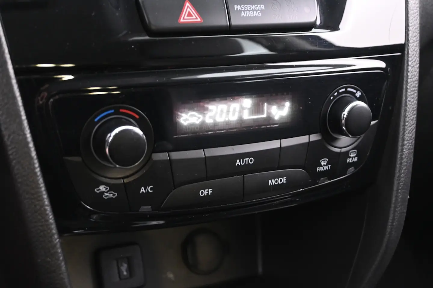 Car Image - 4dt6Do2YSyF8V5c6TejC6c