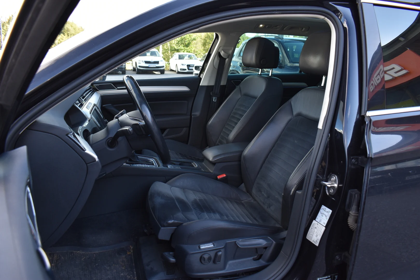 Car Image - 4Qg9Vp5gDcjX0lGTelXdDh